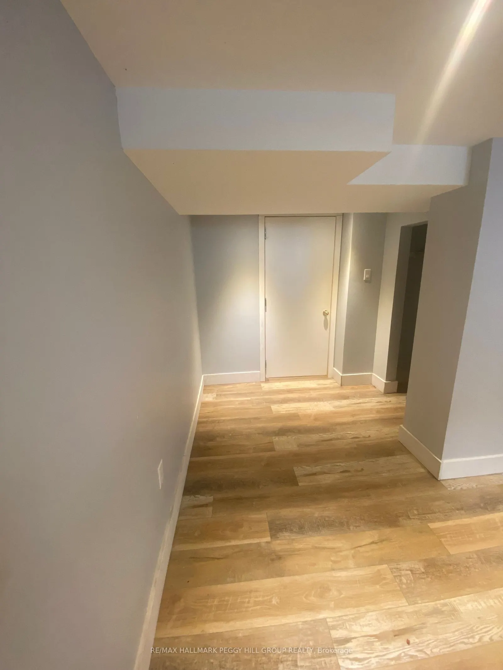 148 Penetang Street #Lower