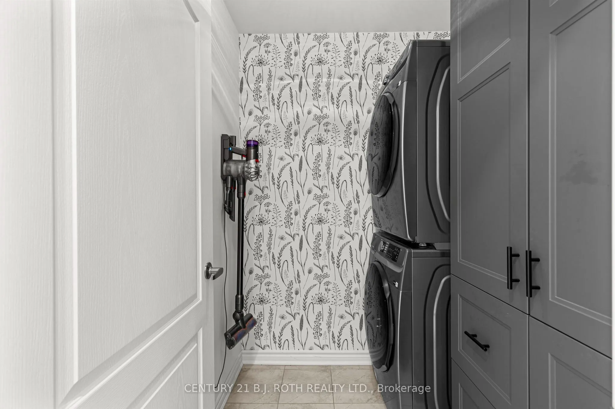 32 Sandhill Crane Drive