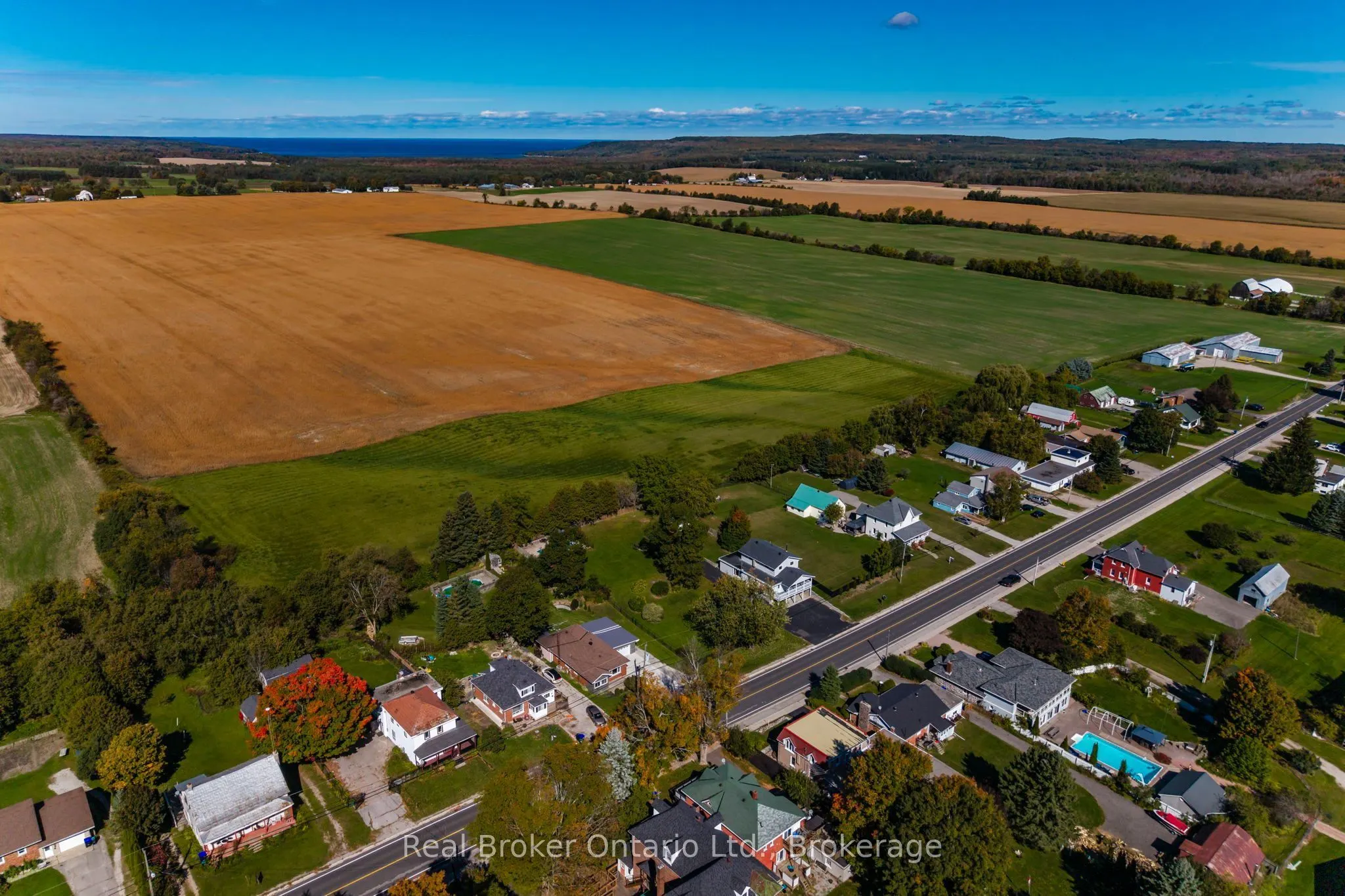 320 Lafontaine Road W