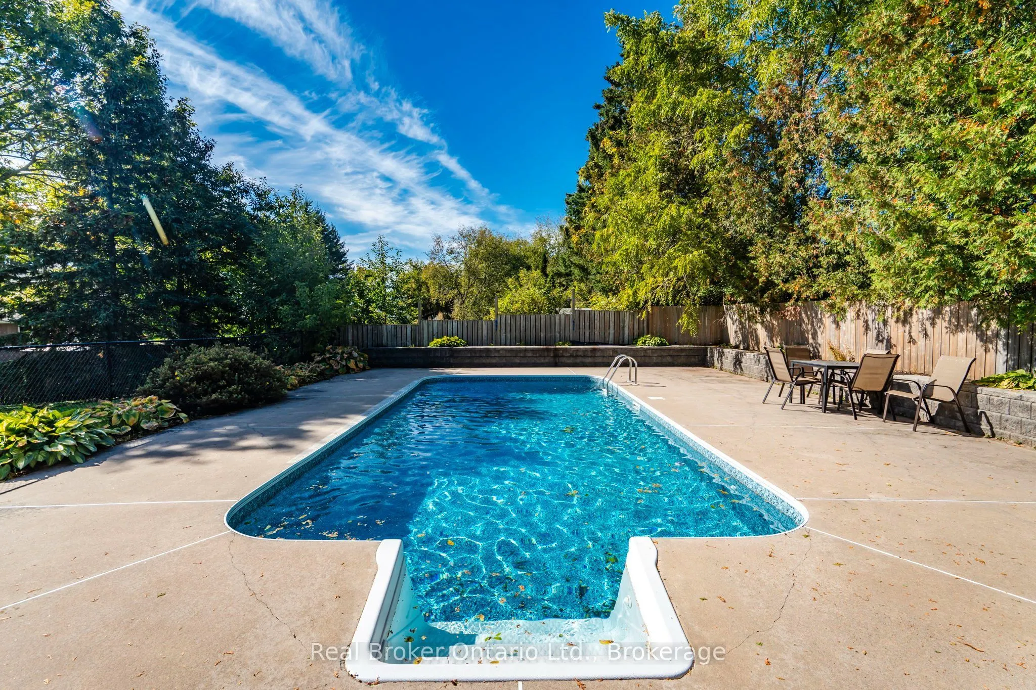 320 Lafontaine Road W