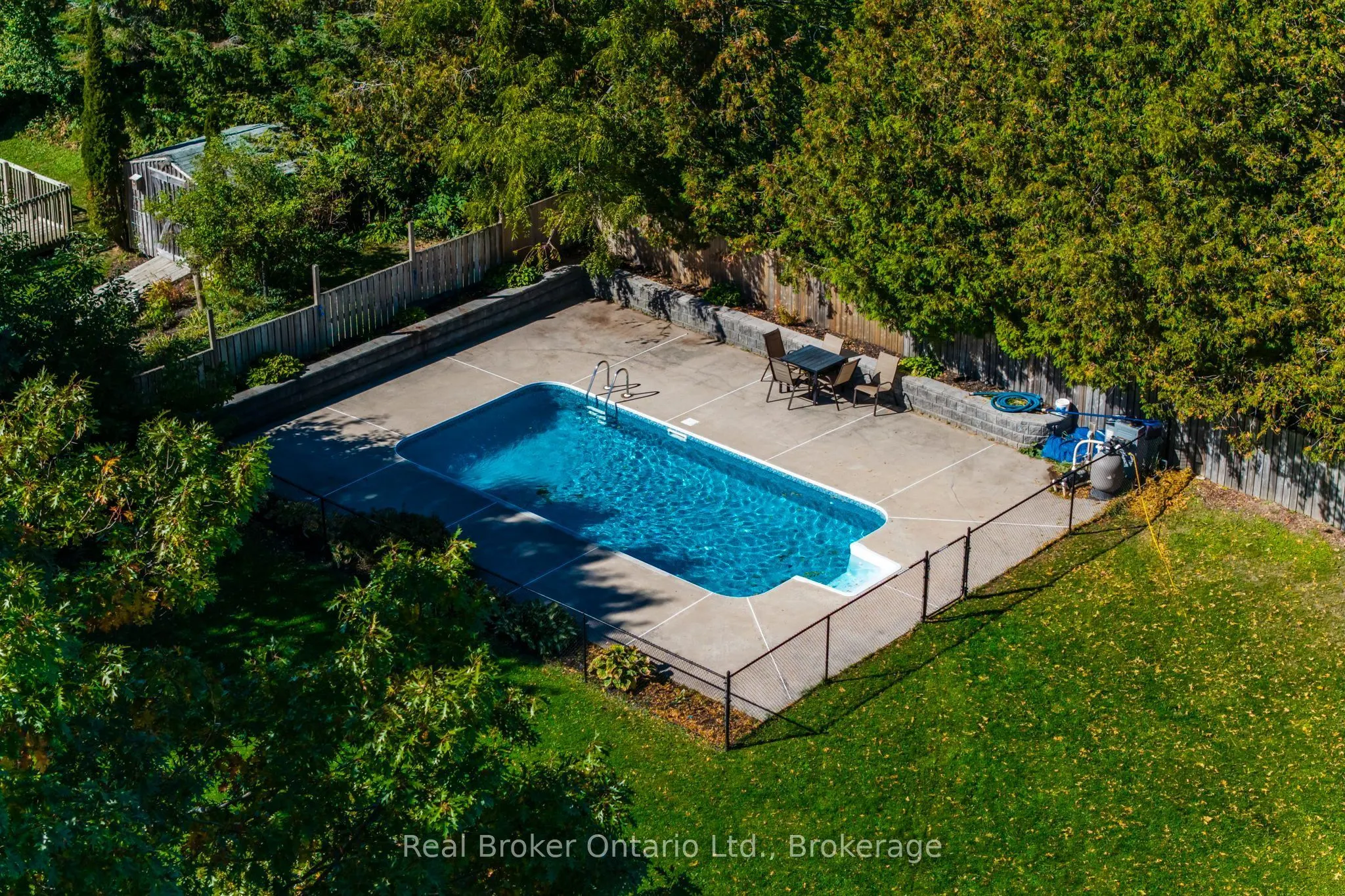 320 Lafontaine Road W