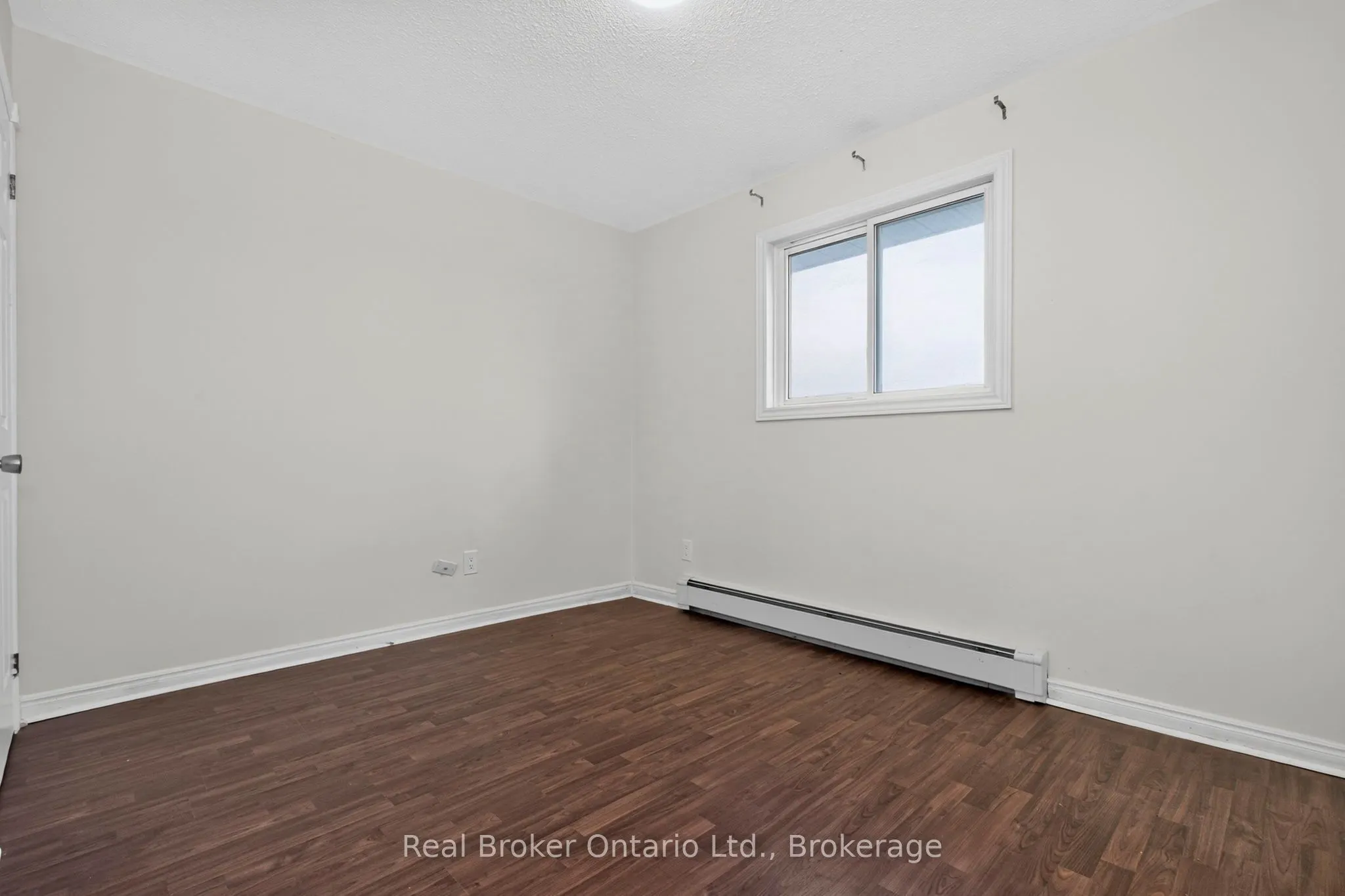 320 Lafontaine Road W