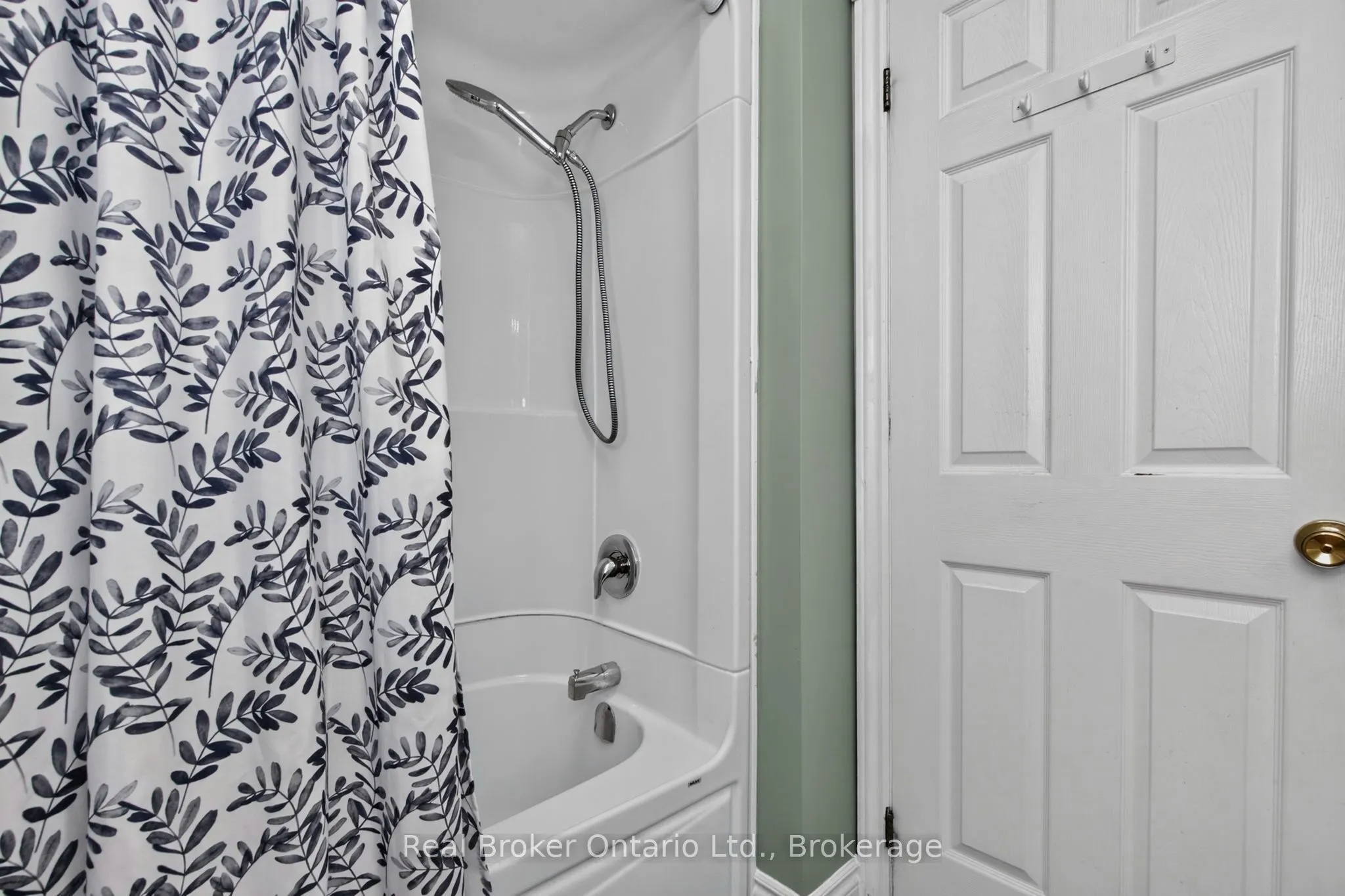 320 Lafontaine Road W