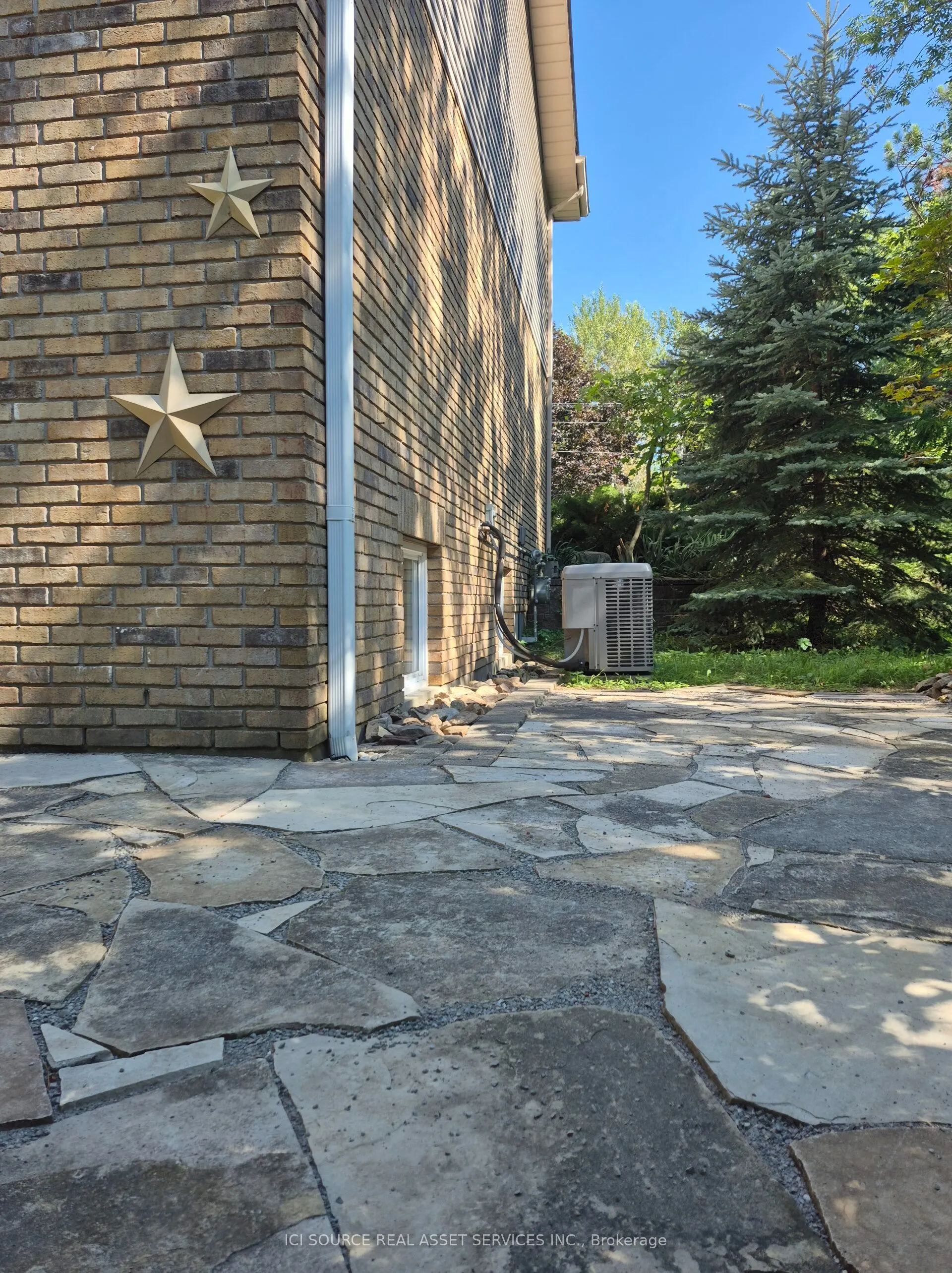 2100 Snow Valley Road