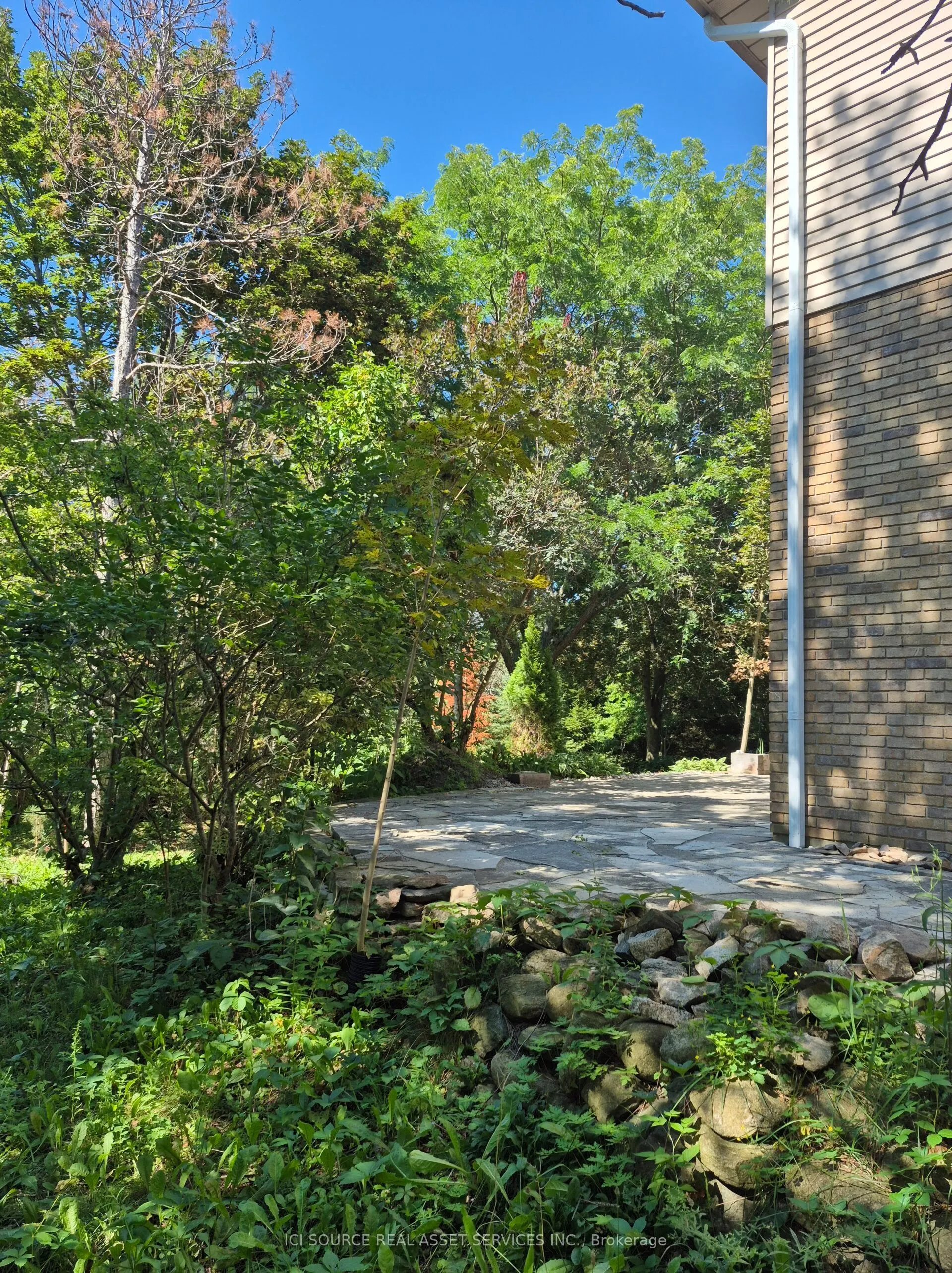 2100 Snow Valley Road