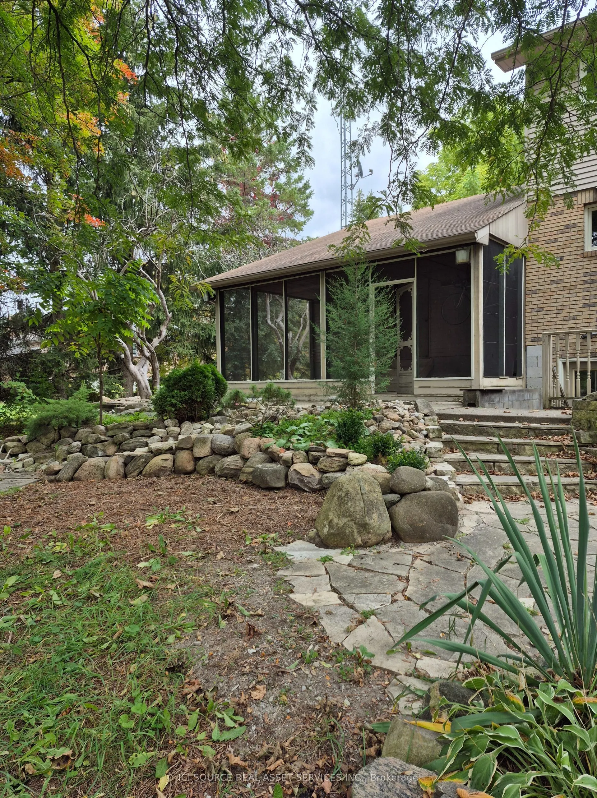 2100 Snow Valley Road