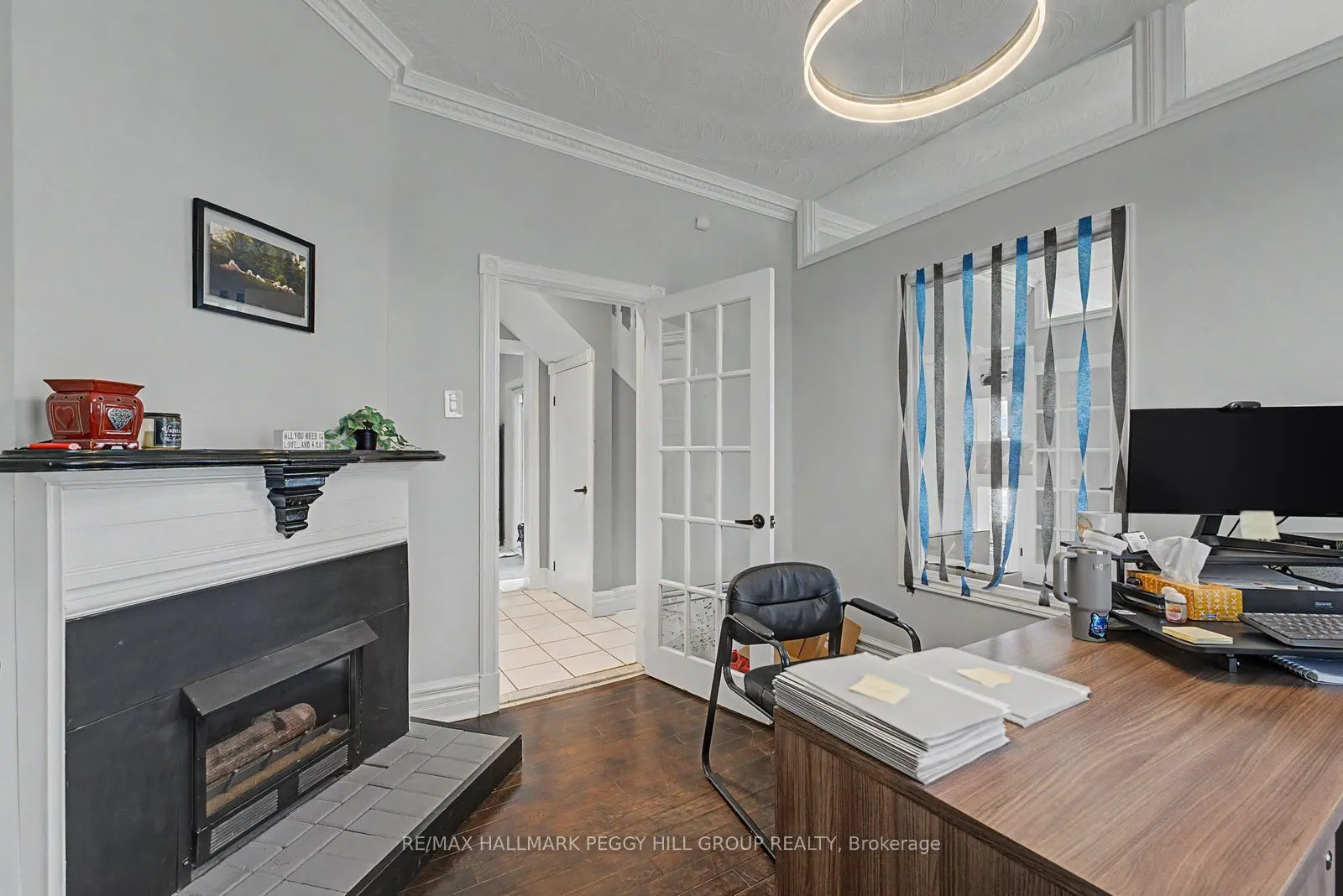 173 Dunlop Street W