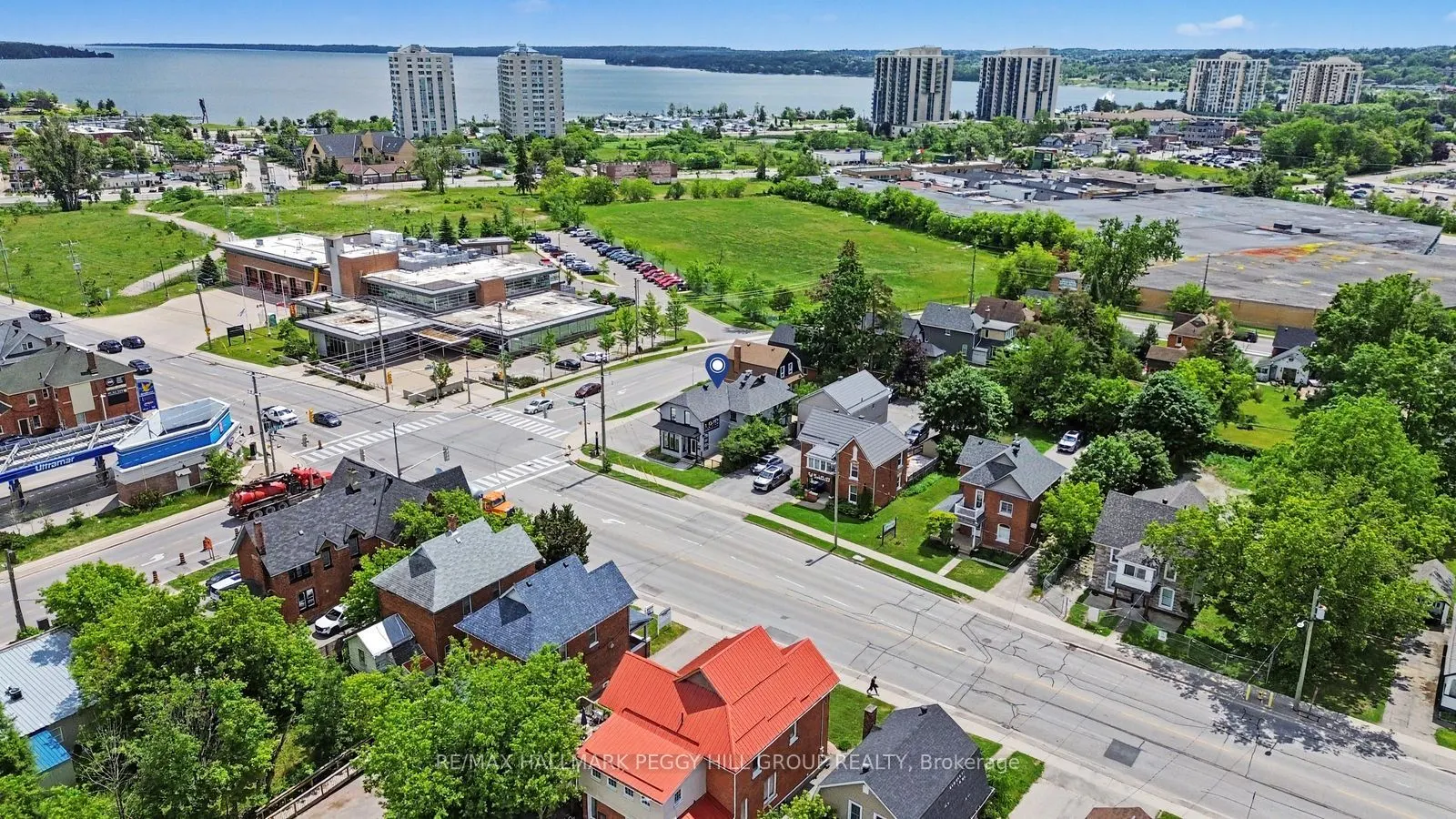 173 Dunlop Street W