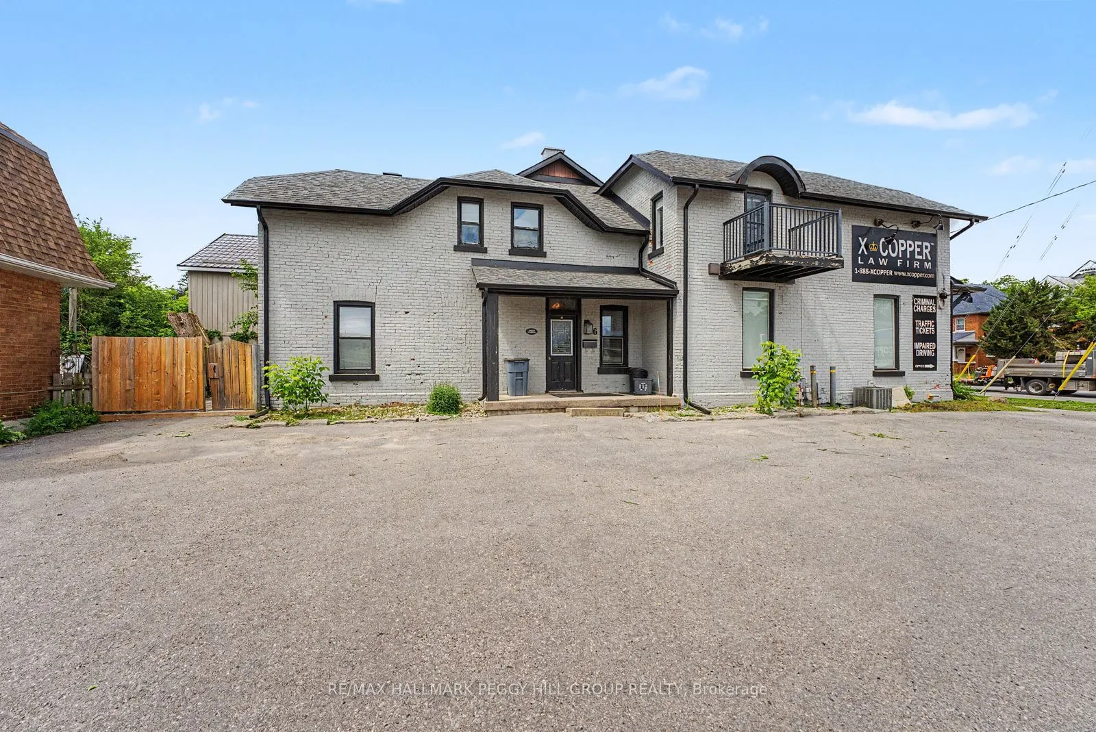 173 Dunlop Street W