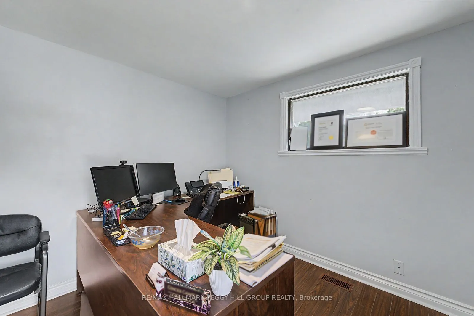 173 Dunlop Street W