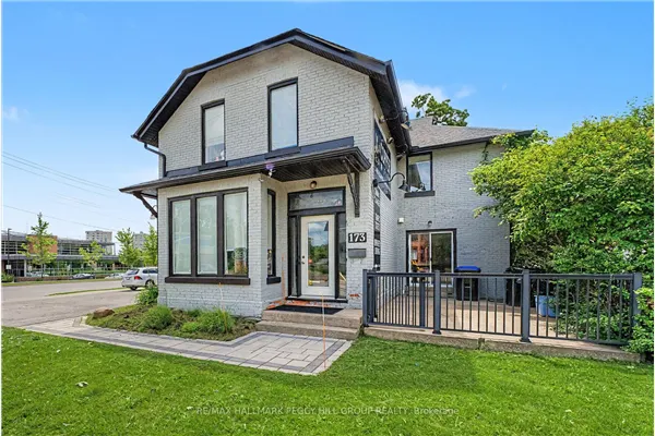 173 Dunlop Street W
