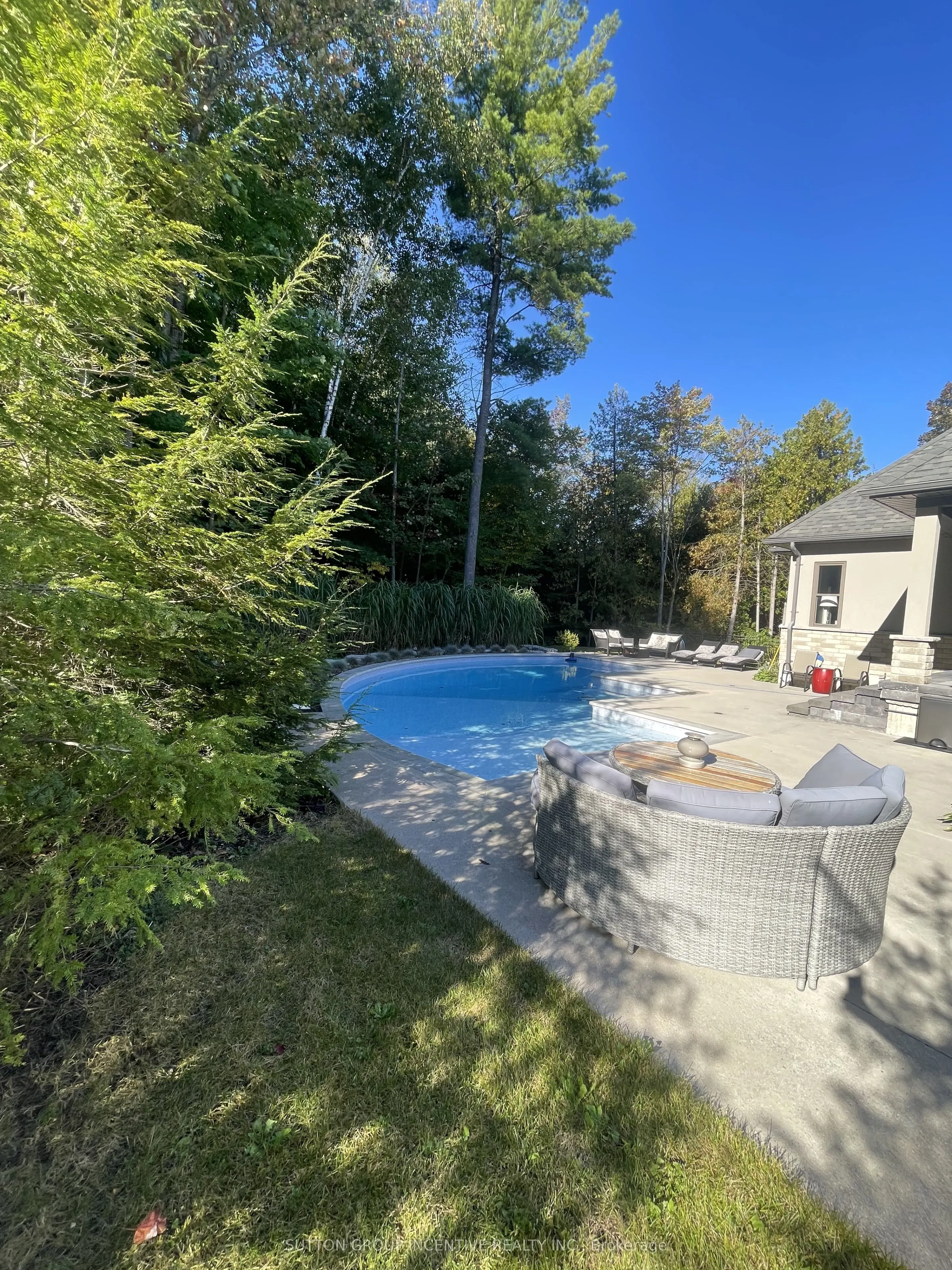 18 WENDAT Trail