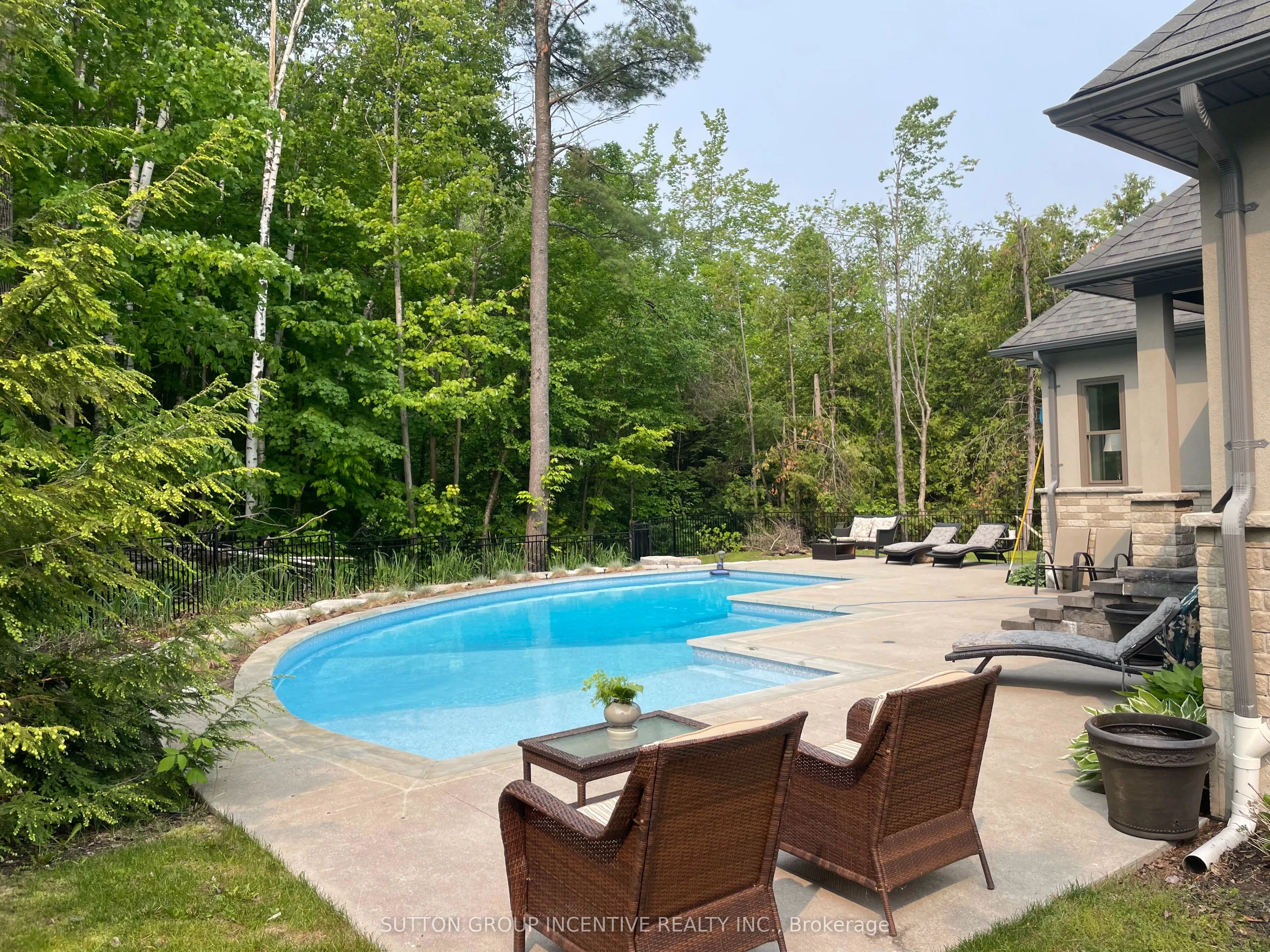 18 WENDAT Trail