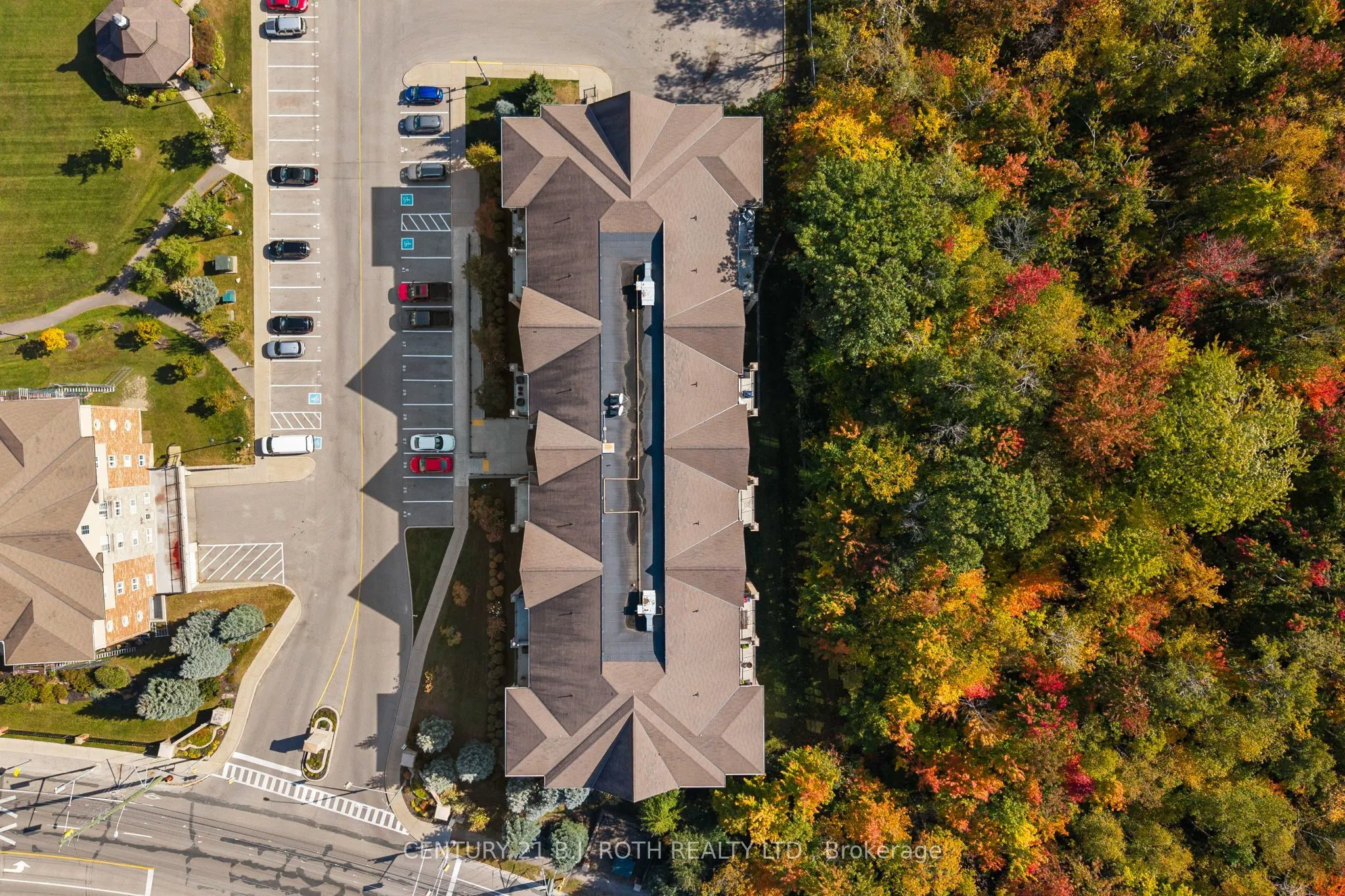 41 Ferndale Drive S #303