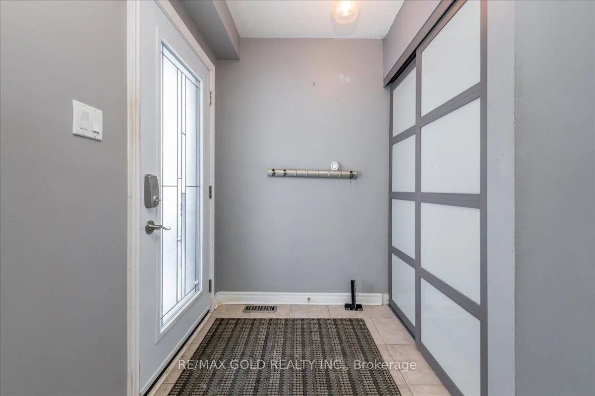 117 Bentley Crescent