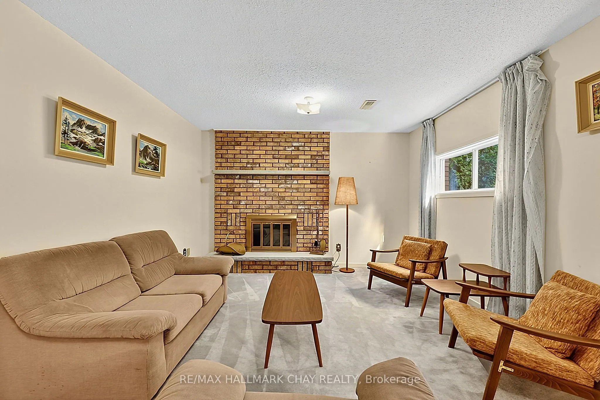 4 Binnie Drive
