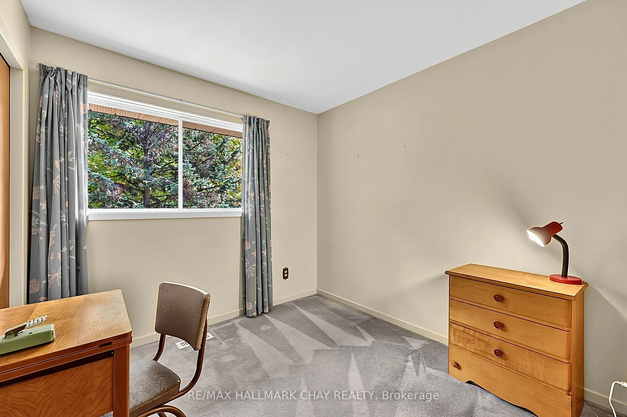 4 Binnie Drive