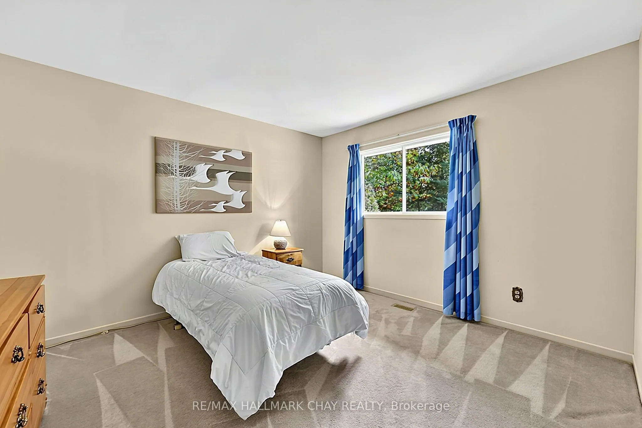 4 Binnie Drive