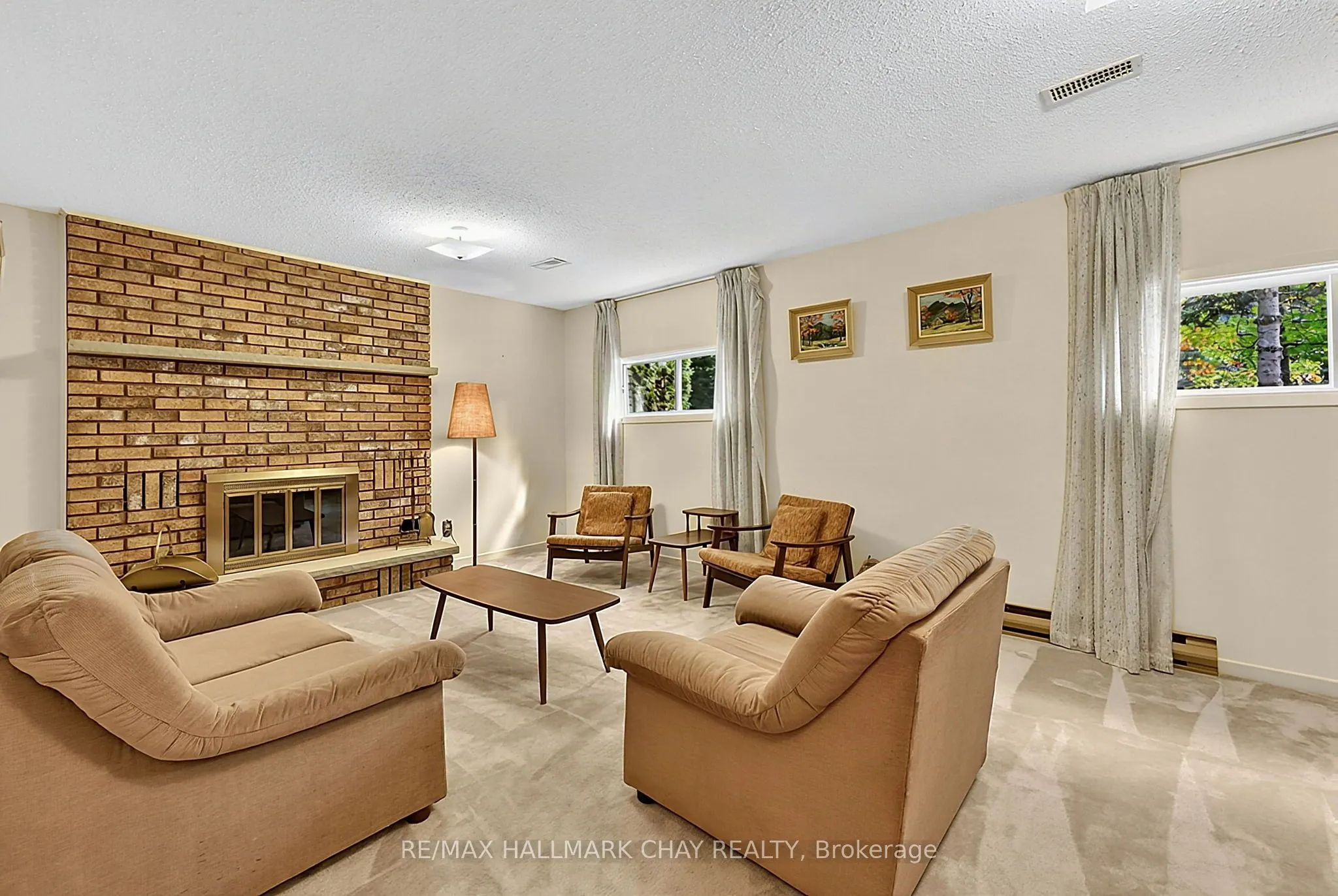 4 Binnie Drive