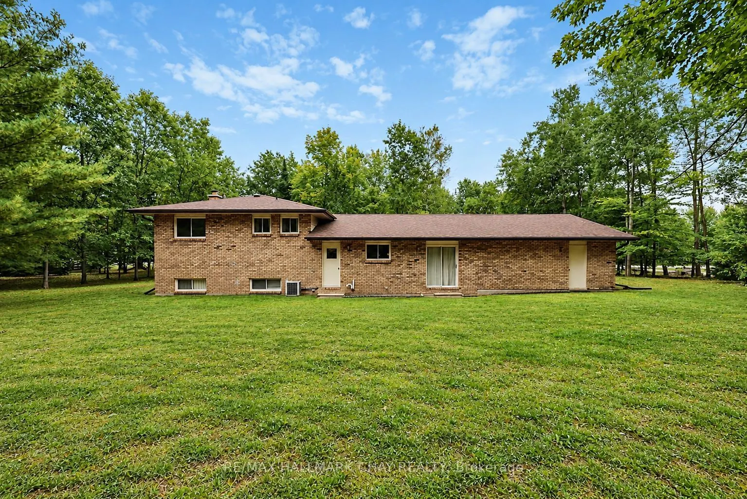 4 Binnie Drive