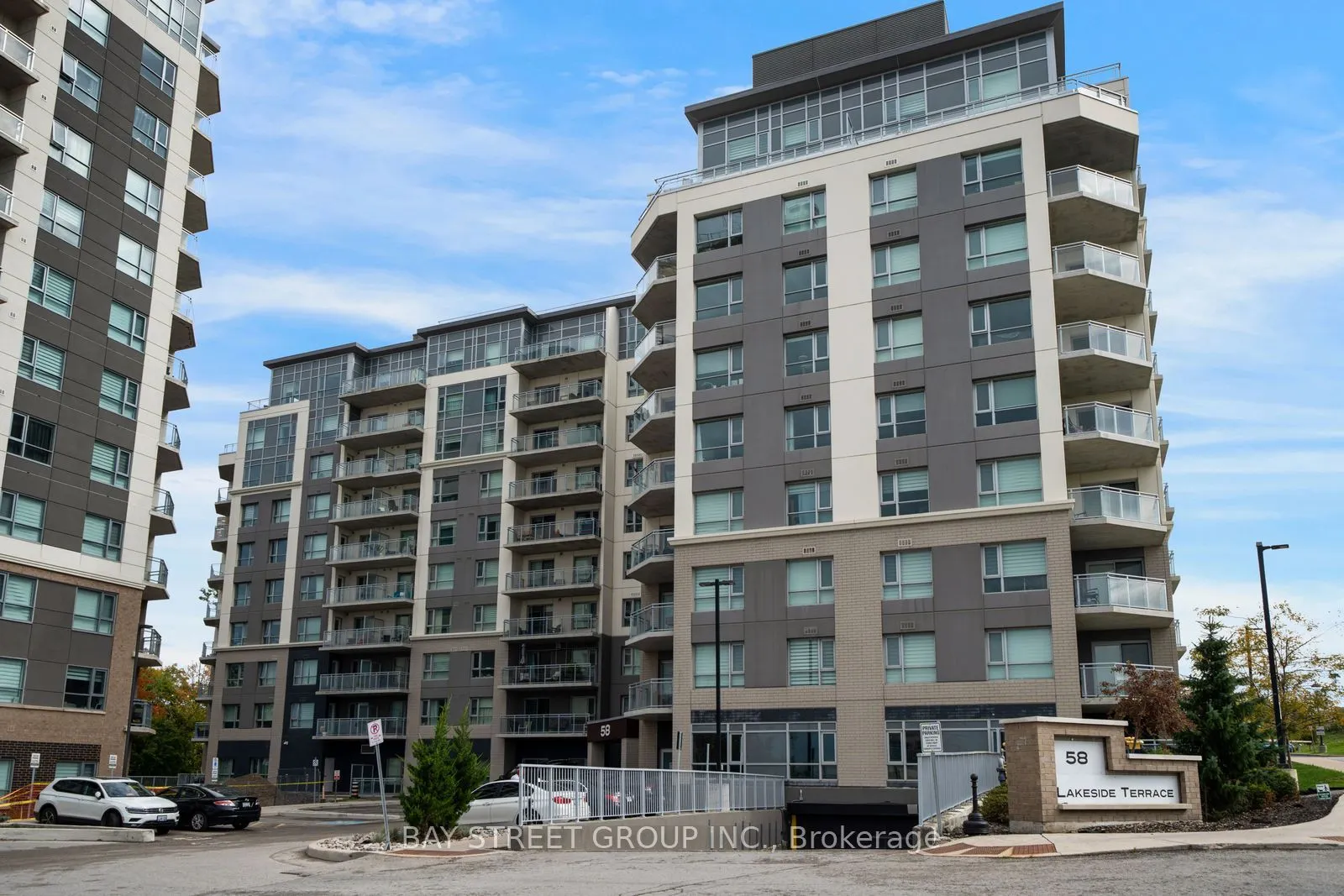 58 Lakeside Terrace #1011