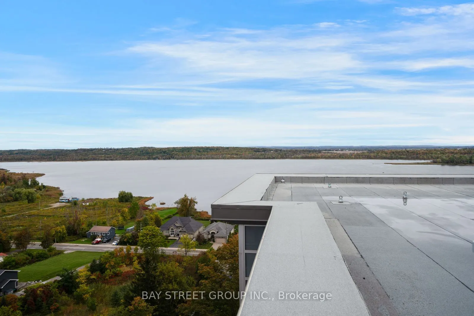 58 Lakeside Terrace #1011