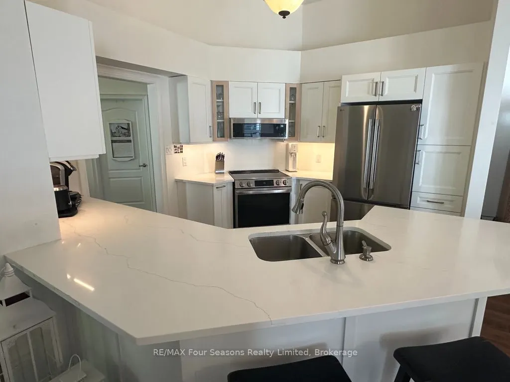 32 NETTLETON Court
