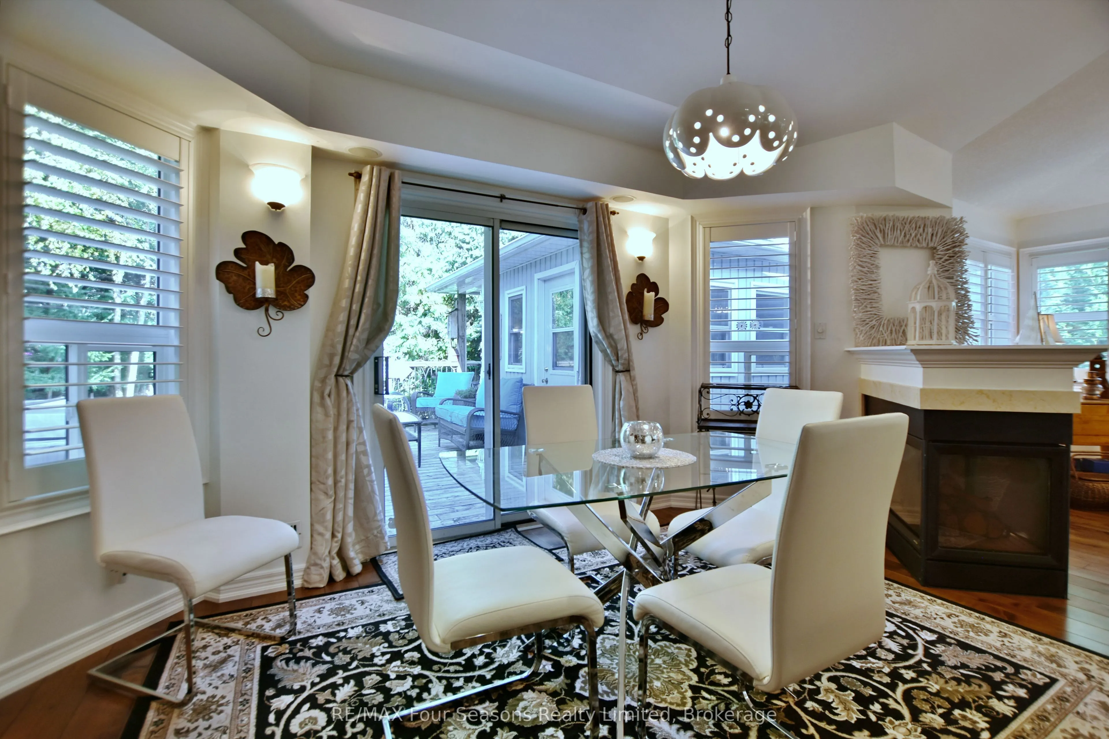 32 NETTLETON Court