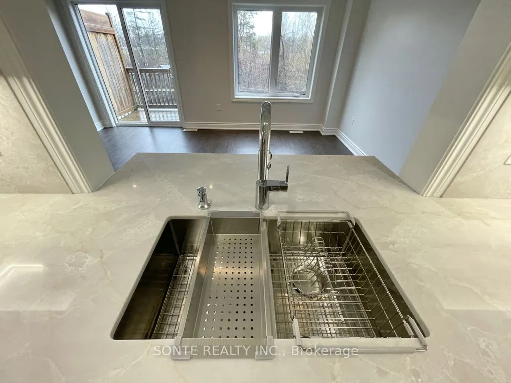 40 Megan Crescent ##03