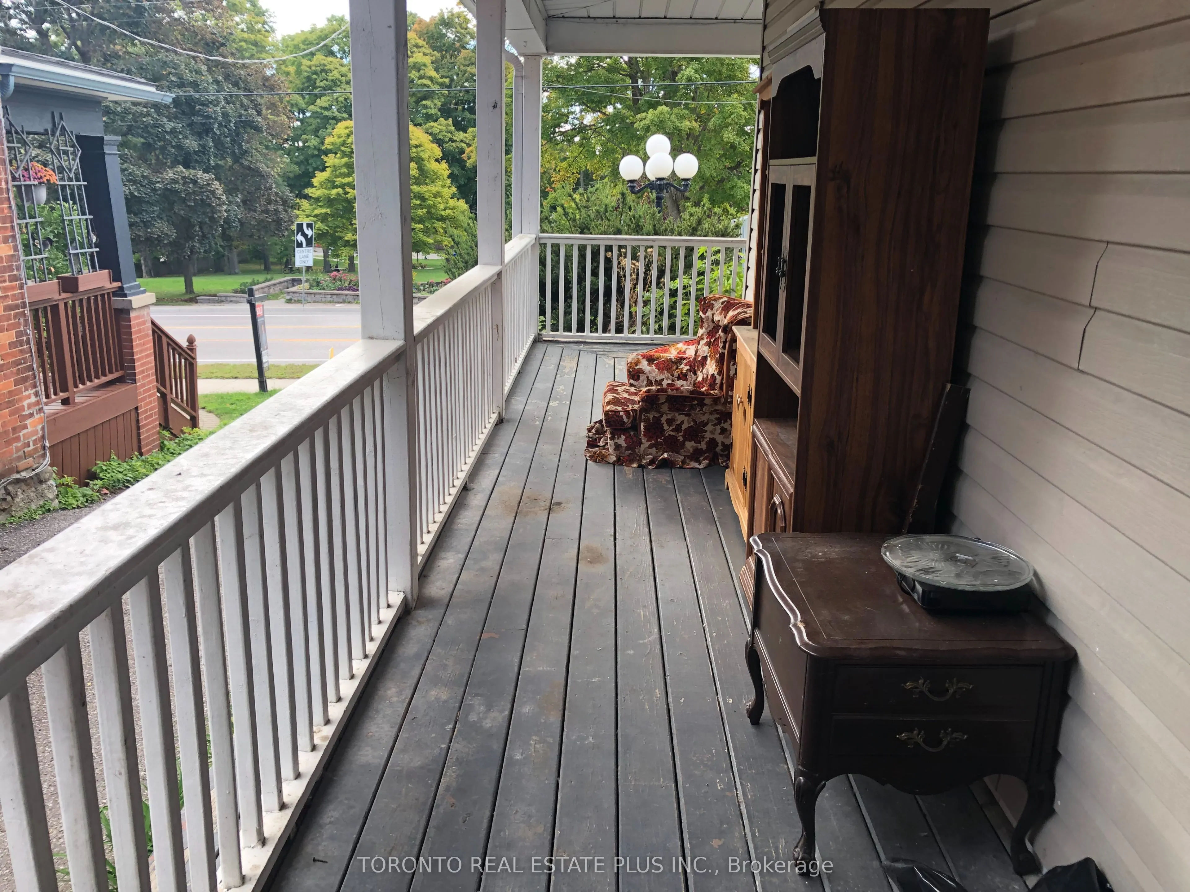 82 Coldwater Road W #1