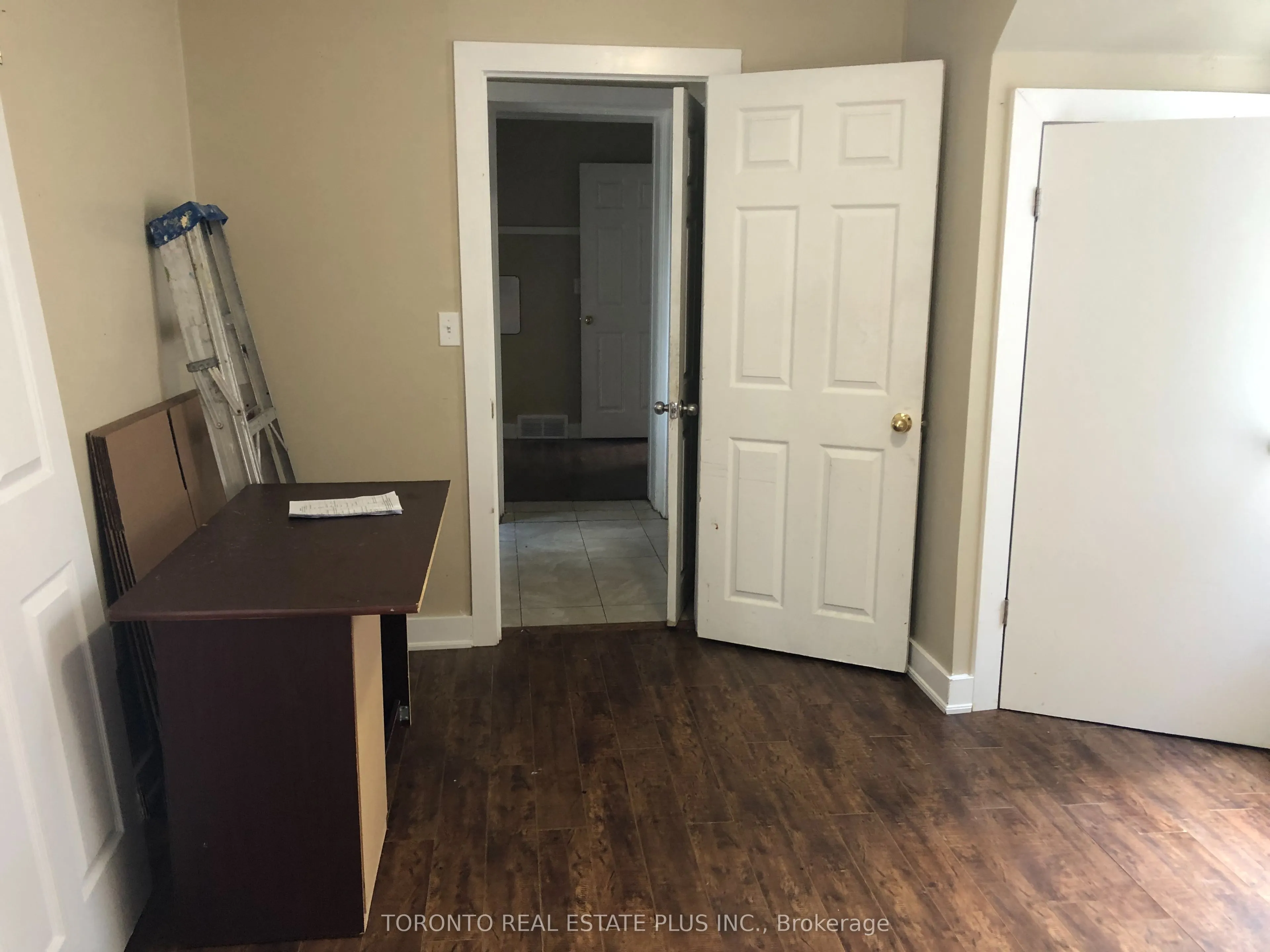 82 Coldwater Road W #1