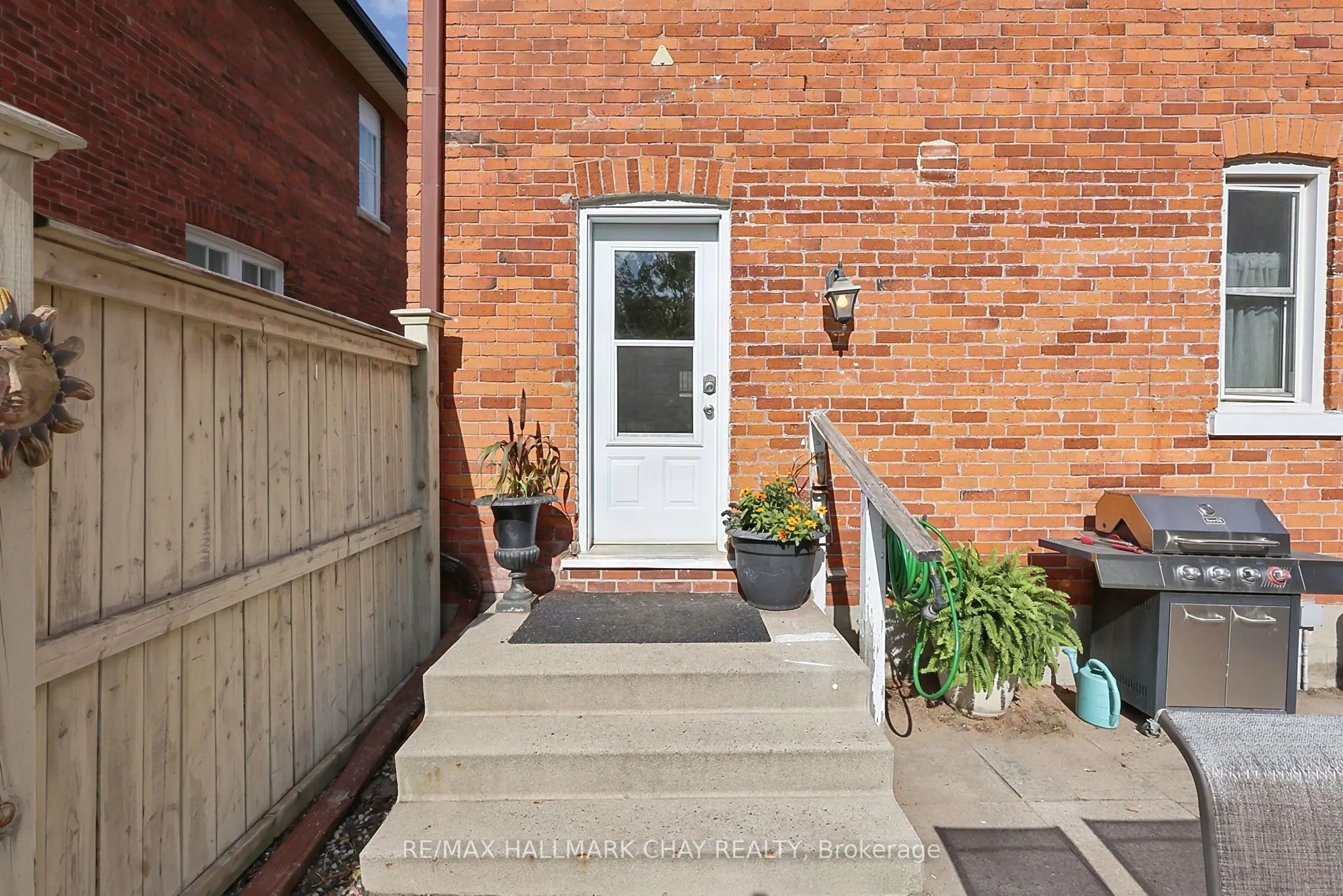 43 Brock Street
