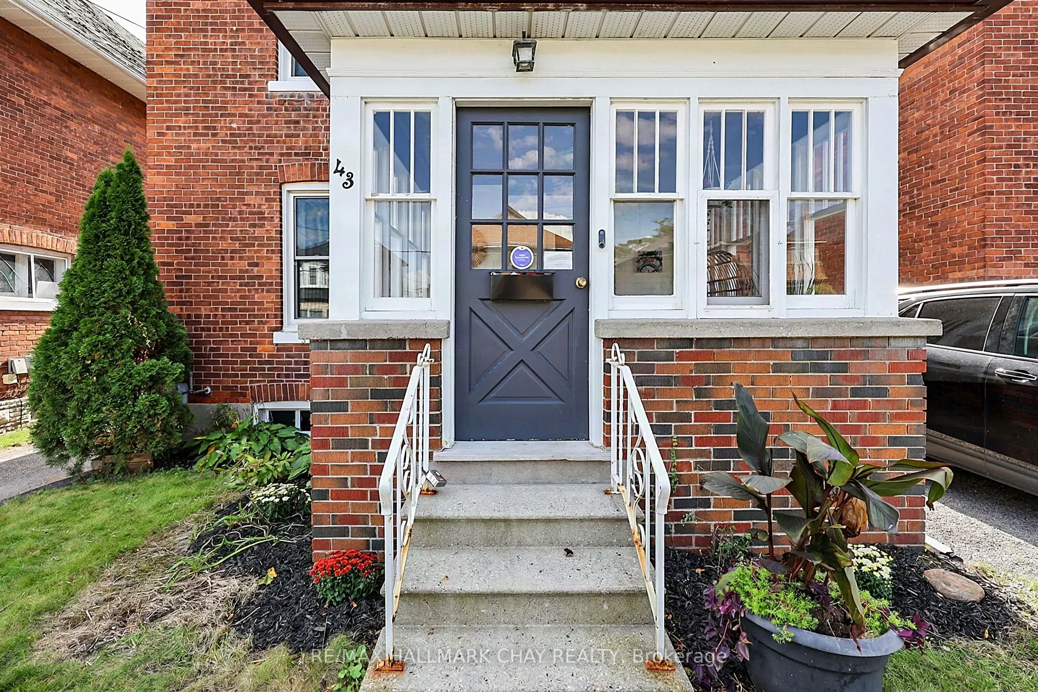 43 Brock Street