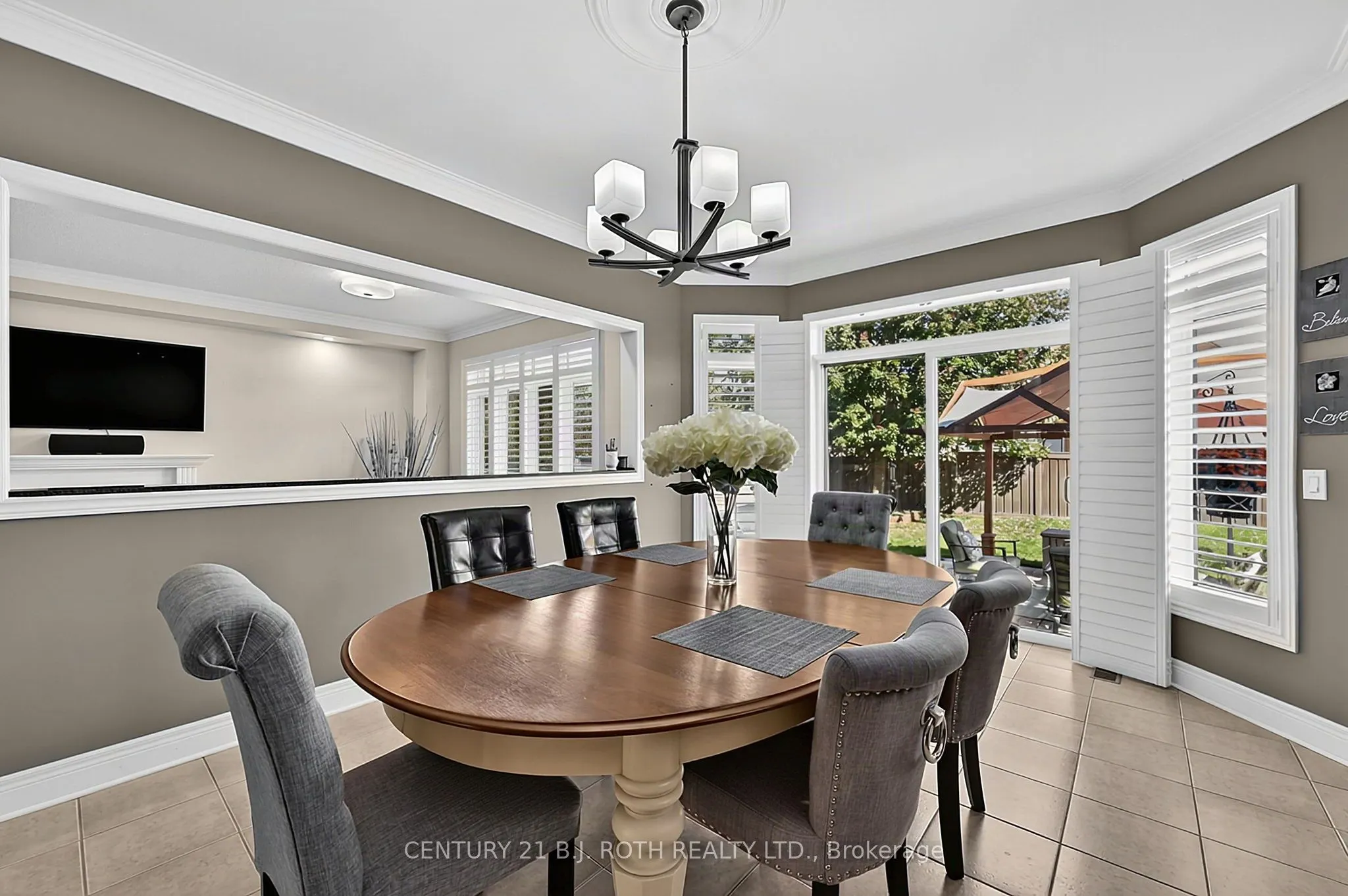 81 Royal Park Boulevard