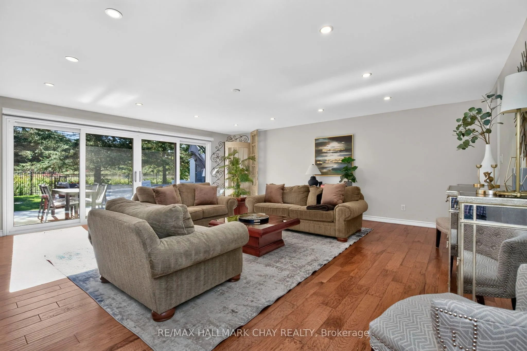 98 Idlewood Drive