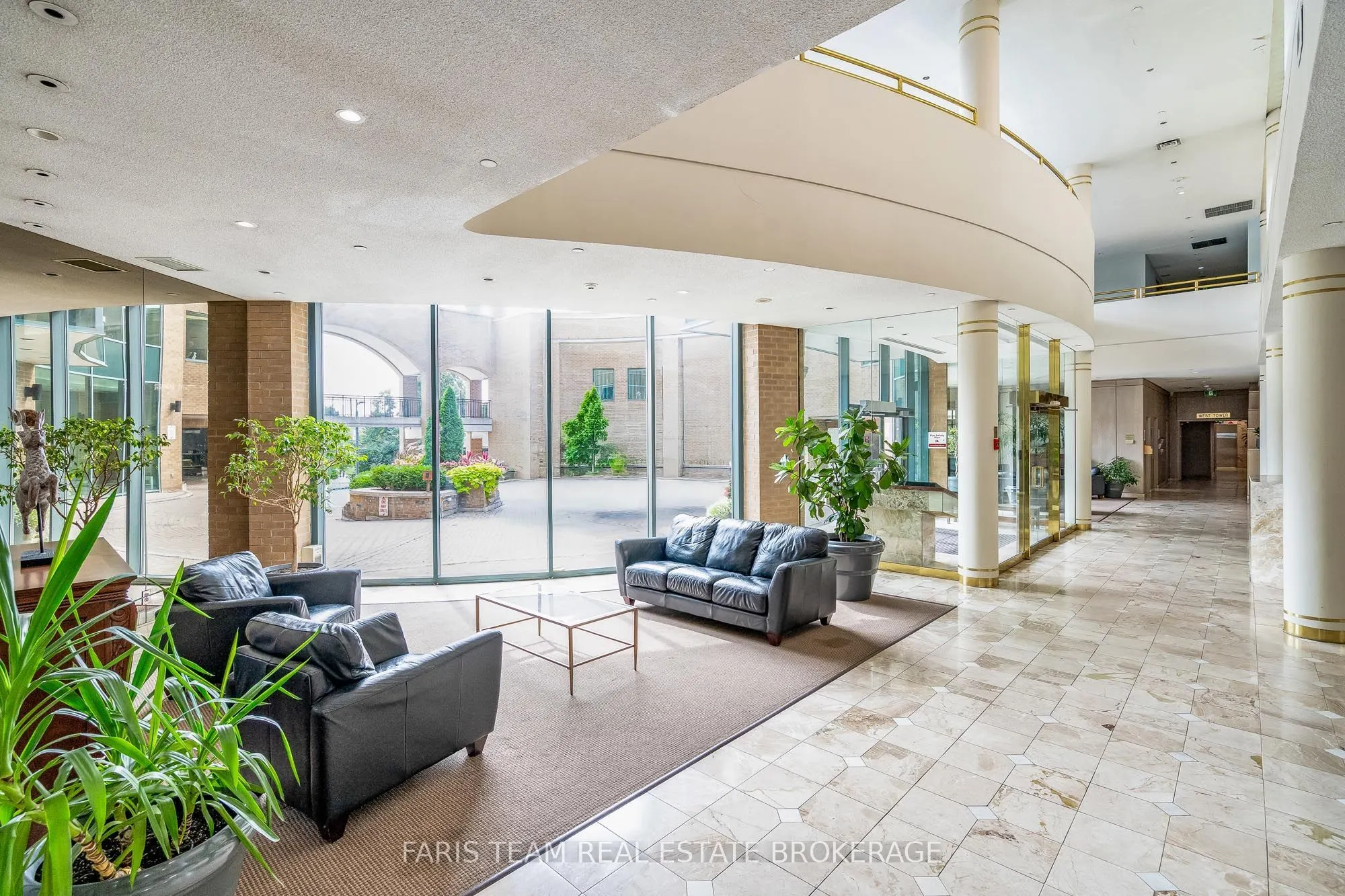 150 Dunlop Street E #1508