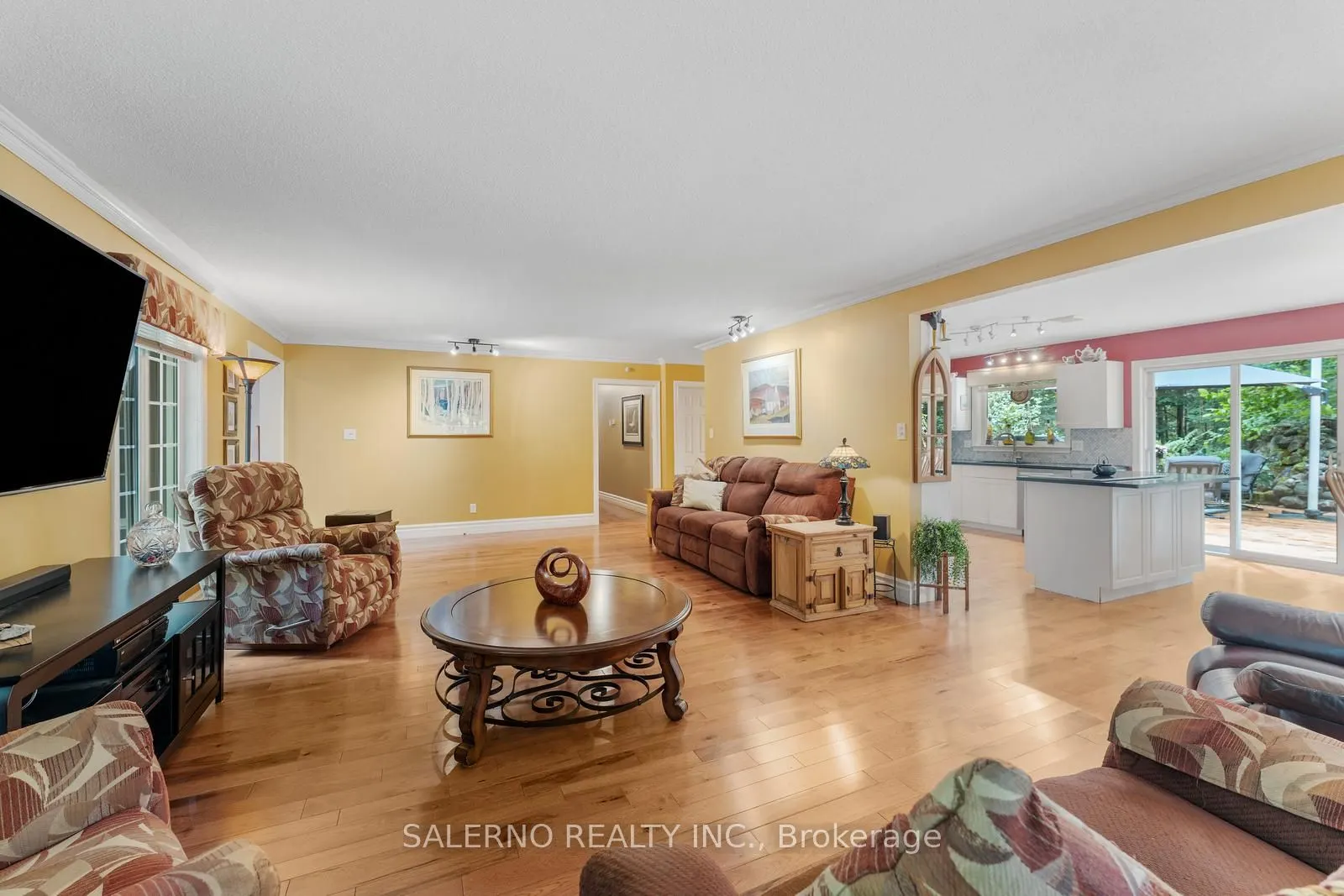 3992 Penetanguishene Road
