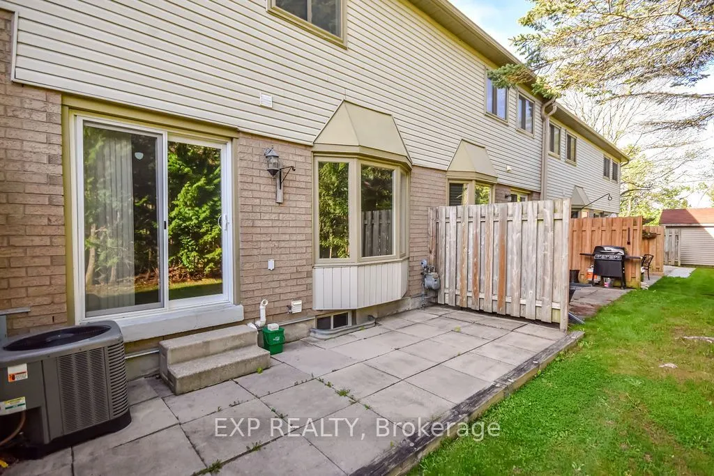 492 Laclie Street #14