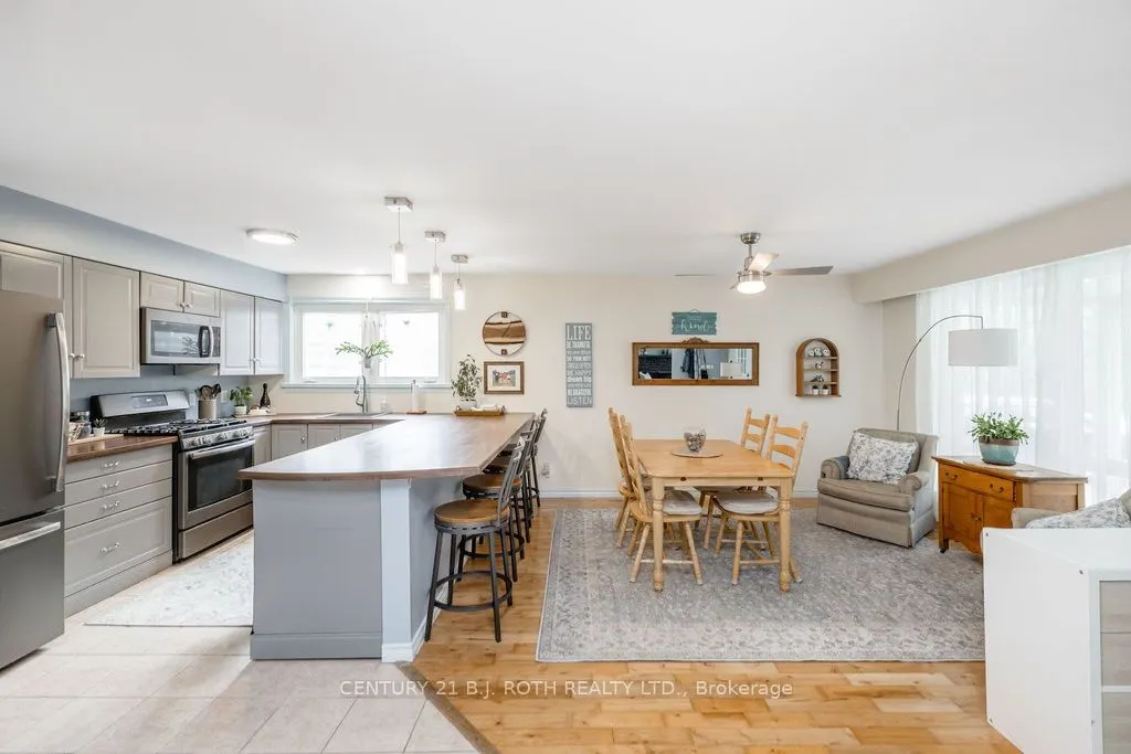 61 Ward Avenue