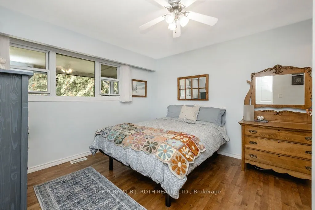 61 Ward Avenue