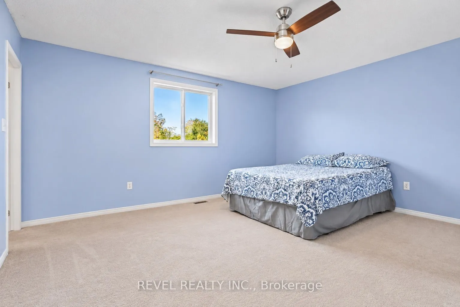 30 Sun King Crescent