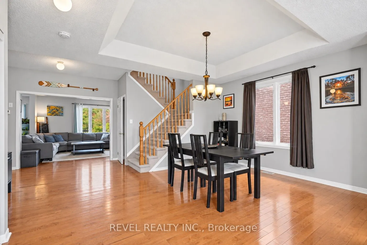 30 Sun King Crescent