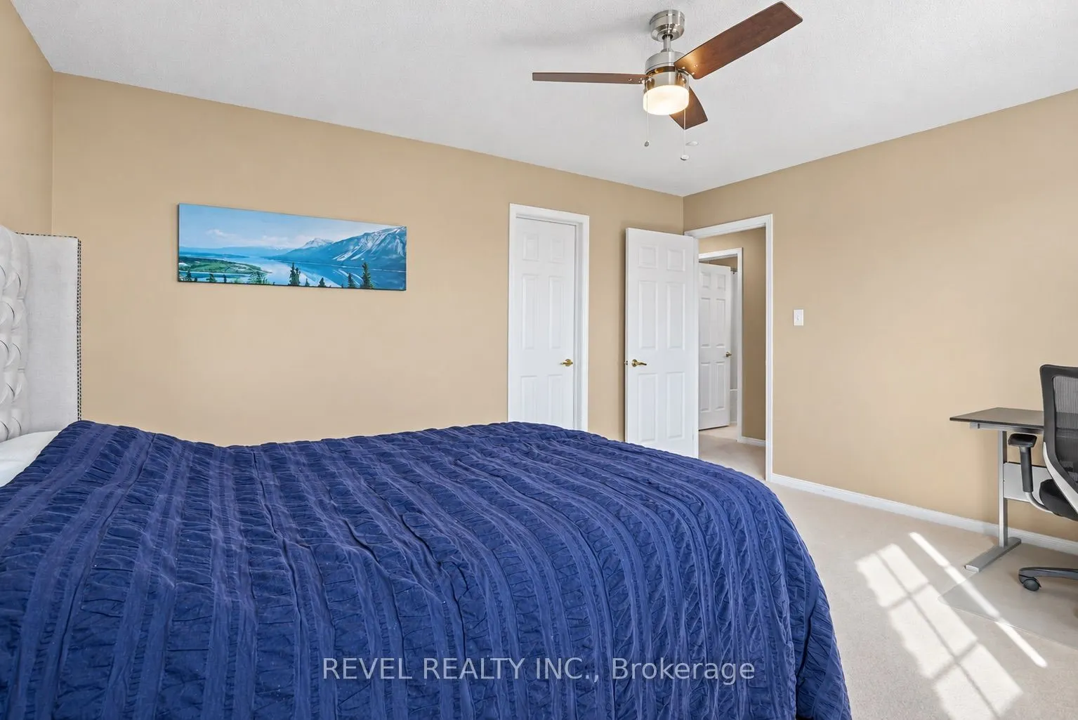 30 Sun King Crescent