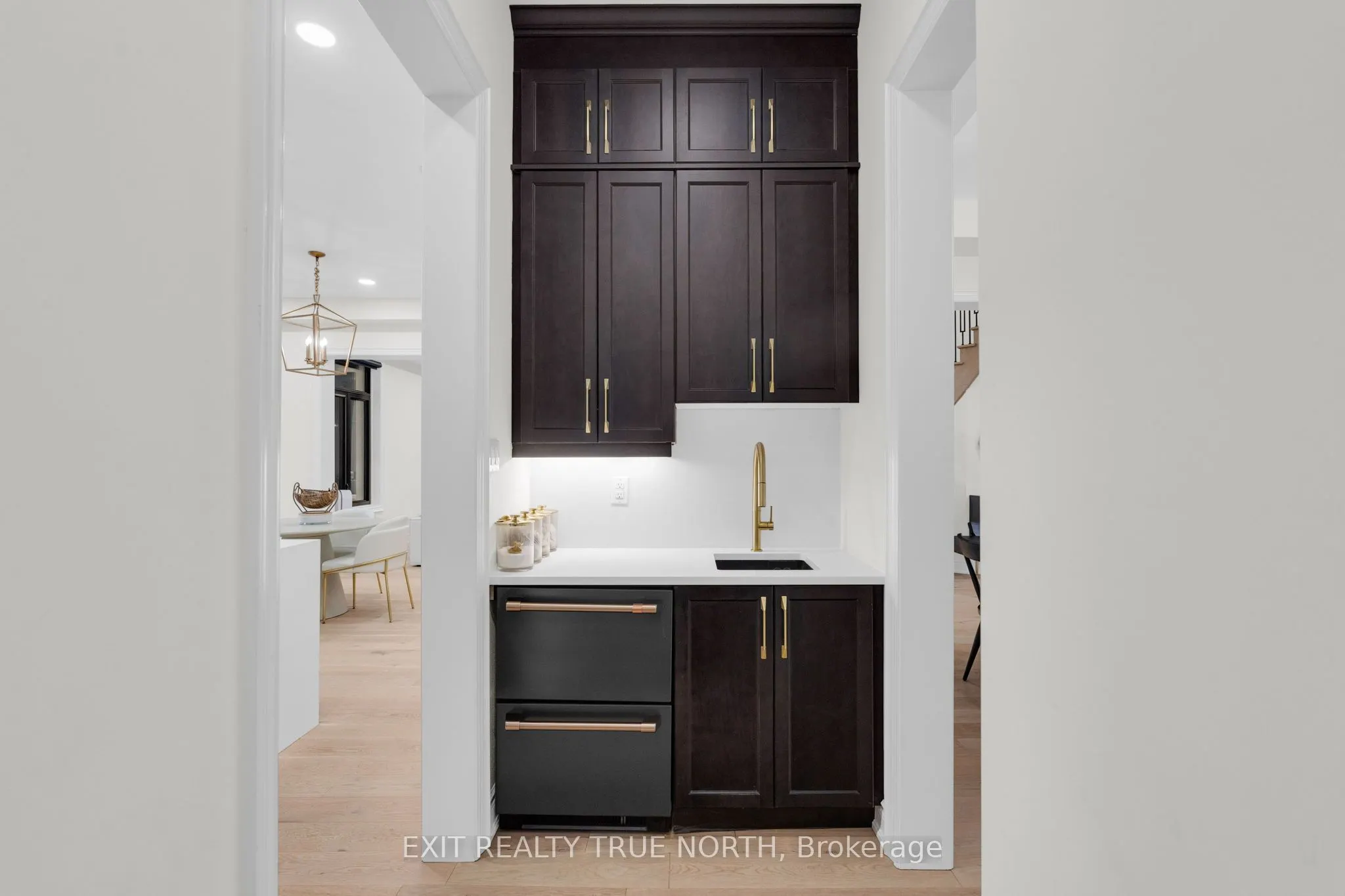106 Rugman Crescent