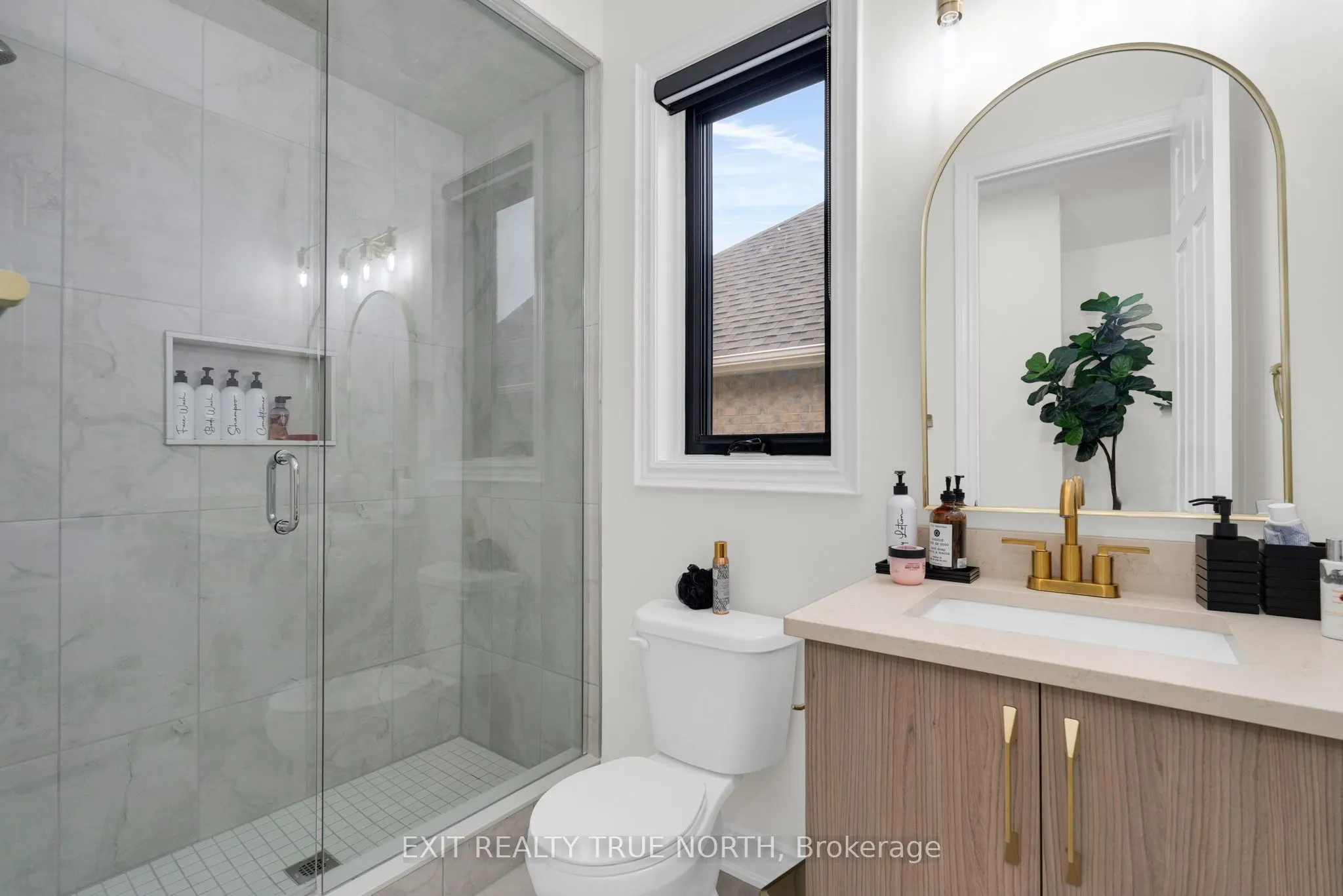 106 Rugman Crescent