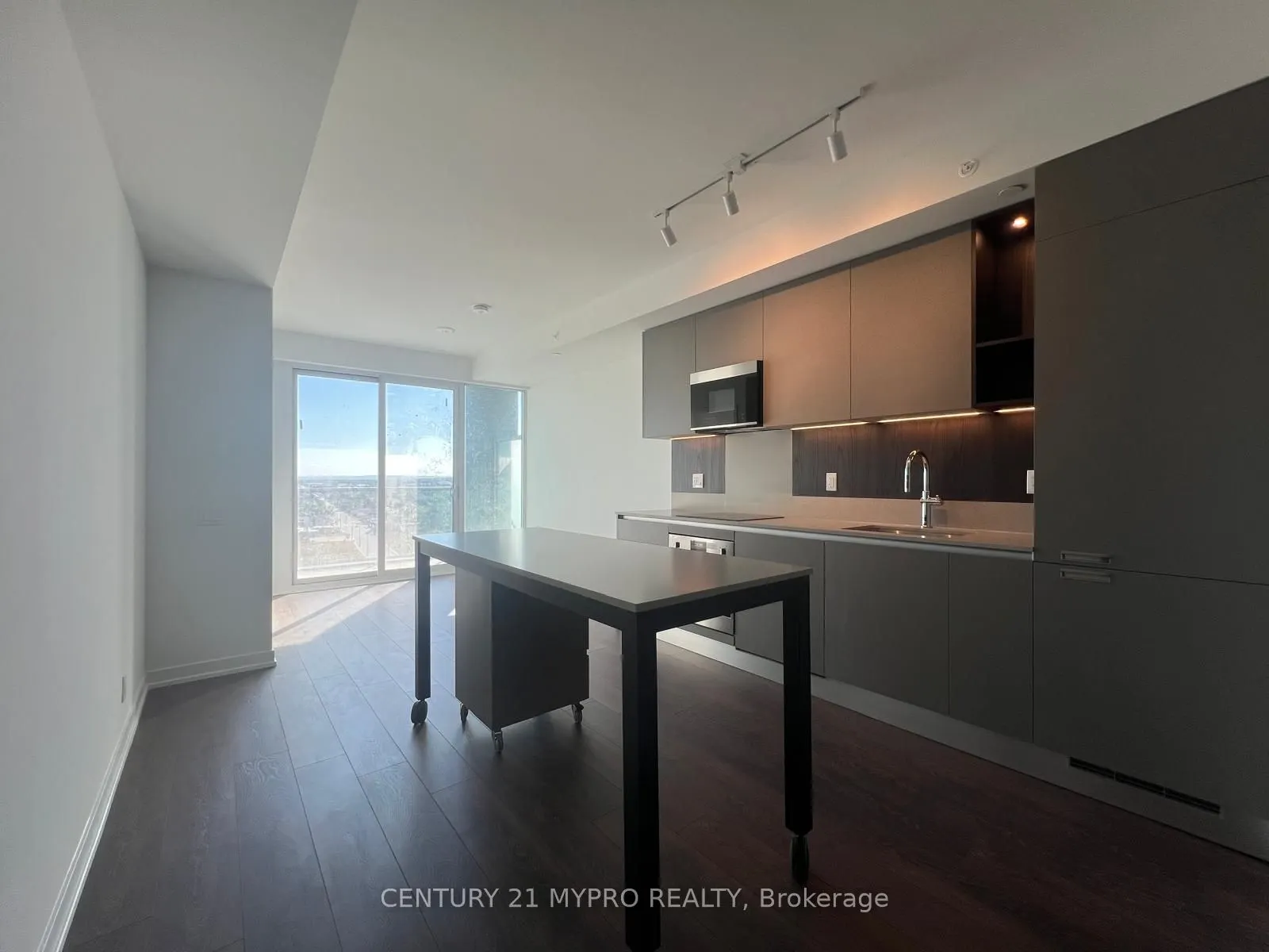 39 Mary Street #1412