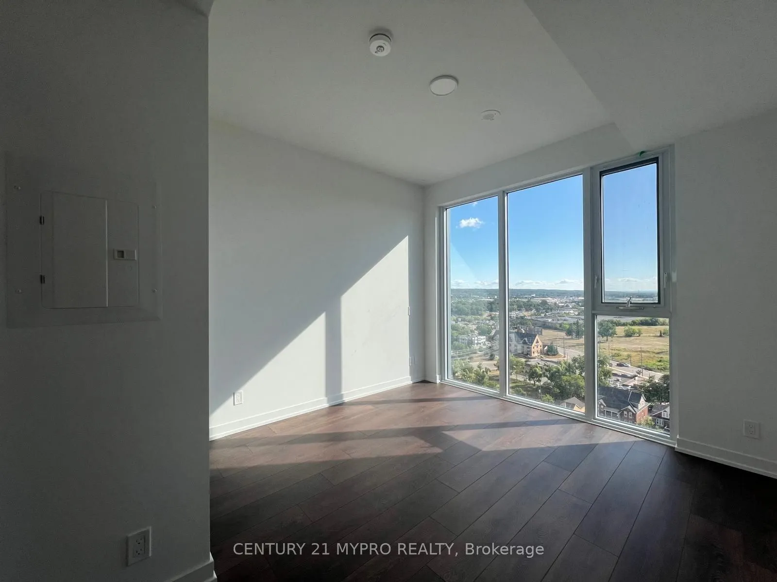 39 Mary Street #1412