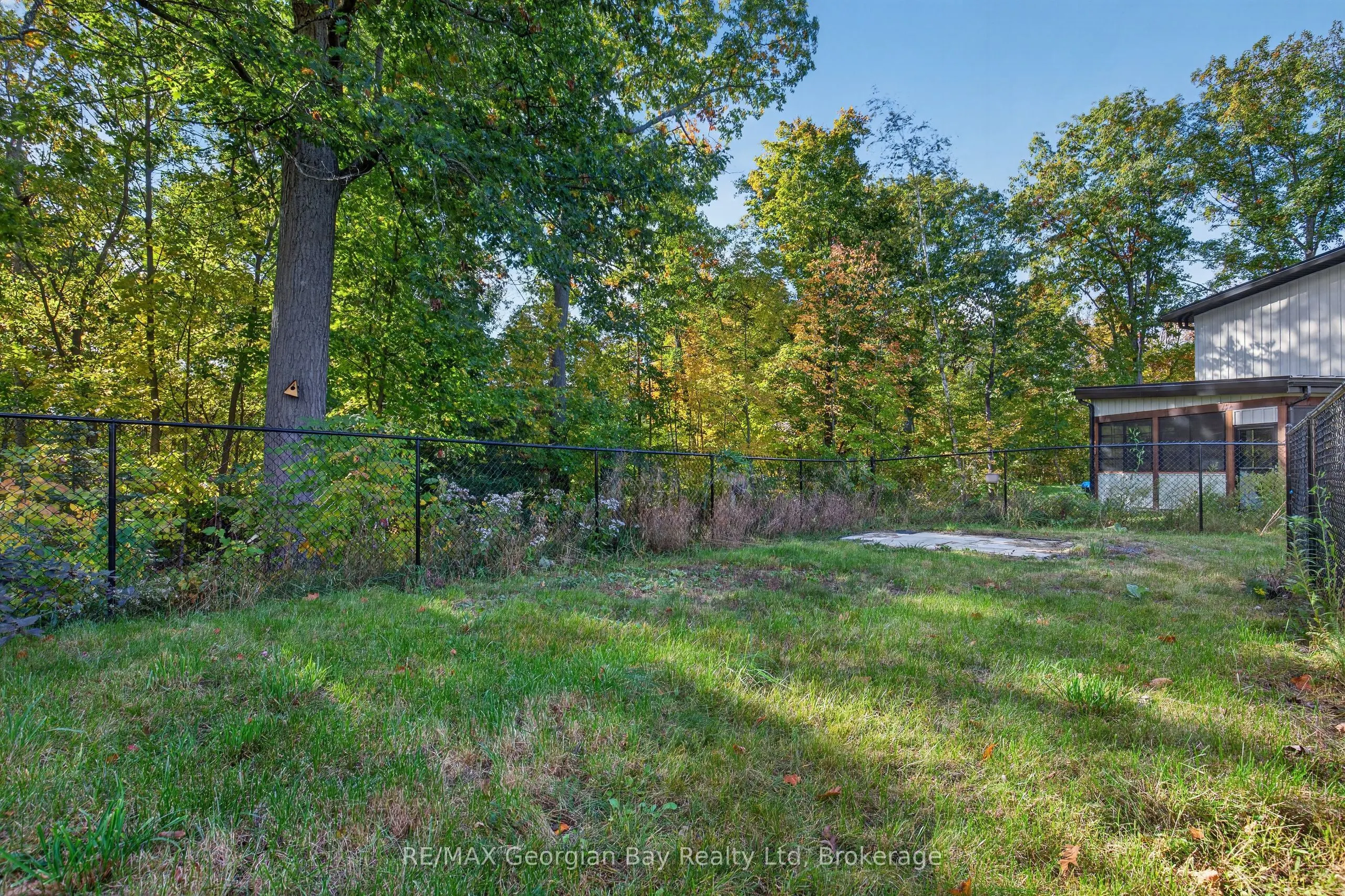 18 Sallows Drive