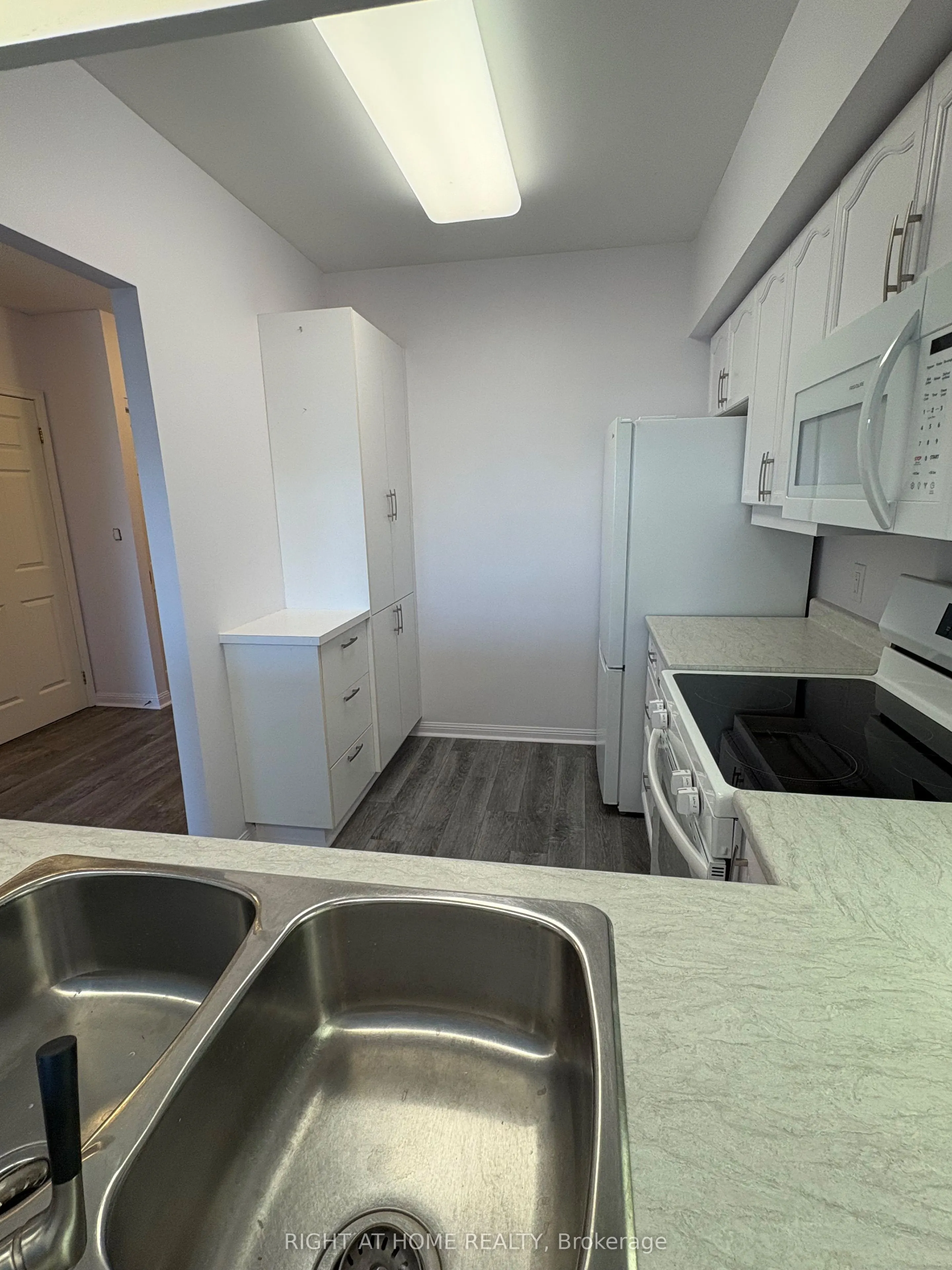 90 Dean Avenue #203