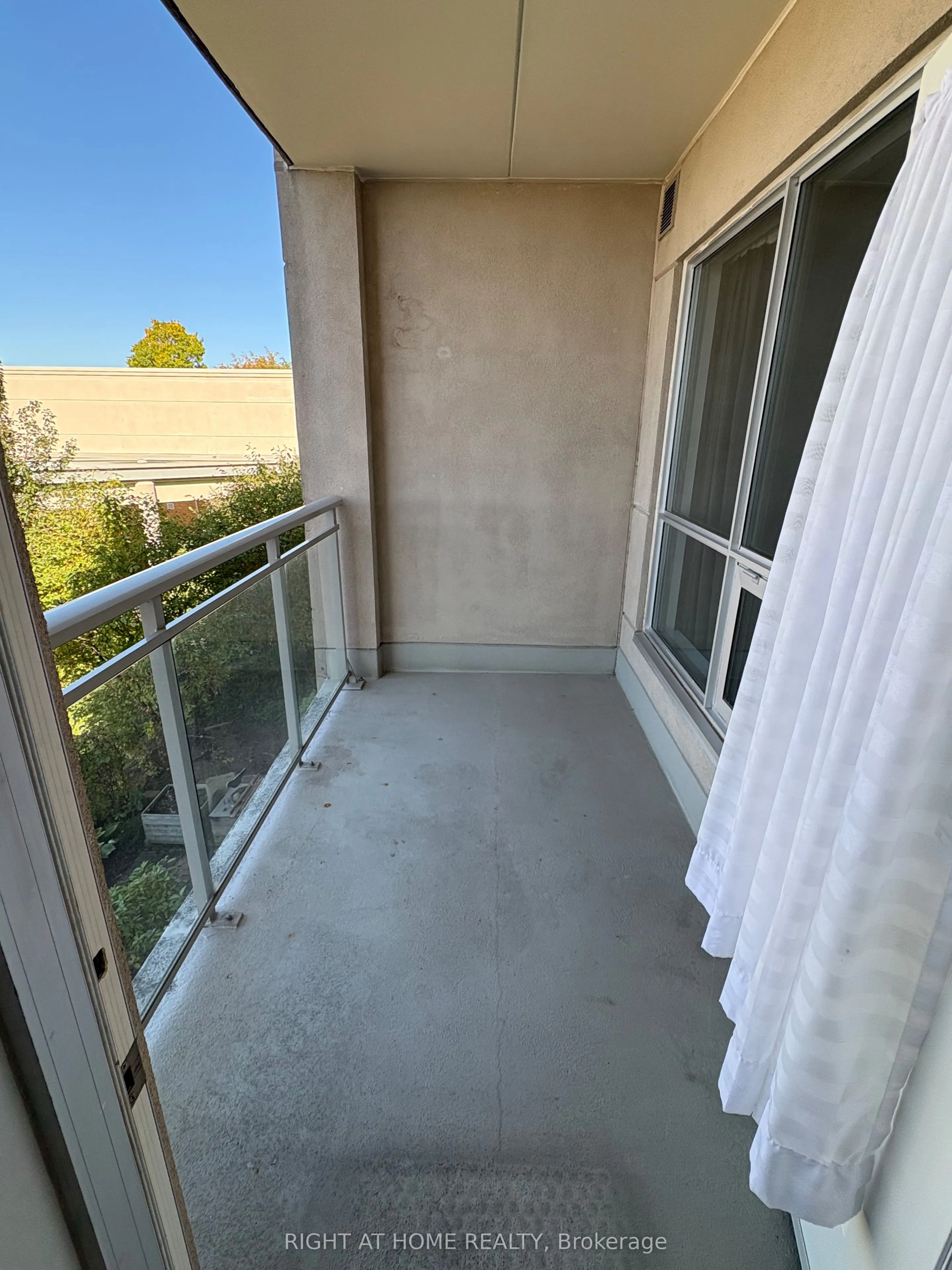 90 Dean Avenue #203
